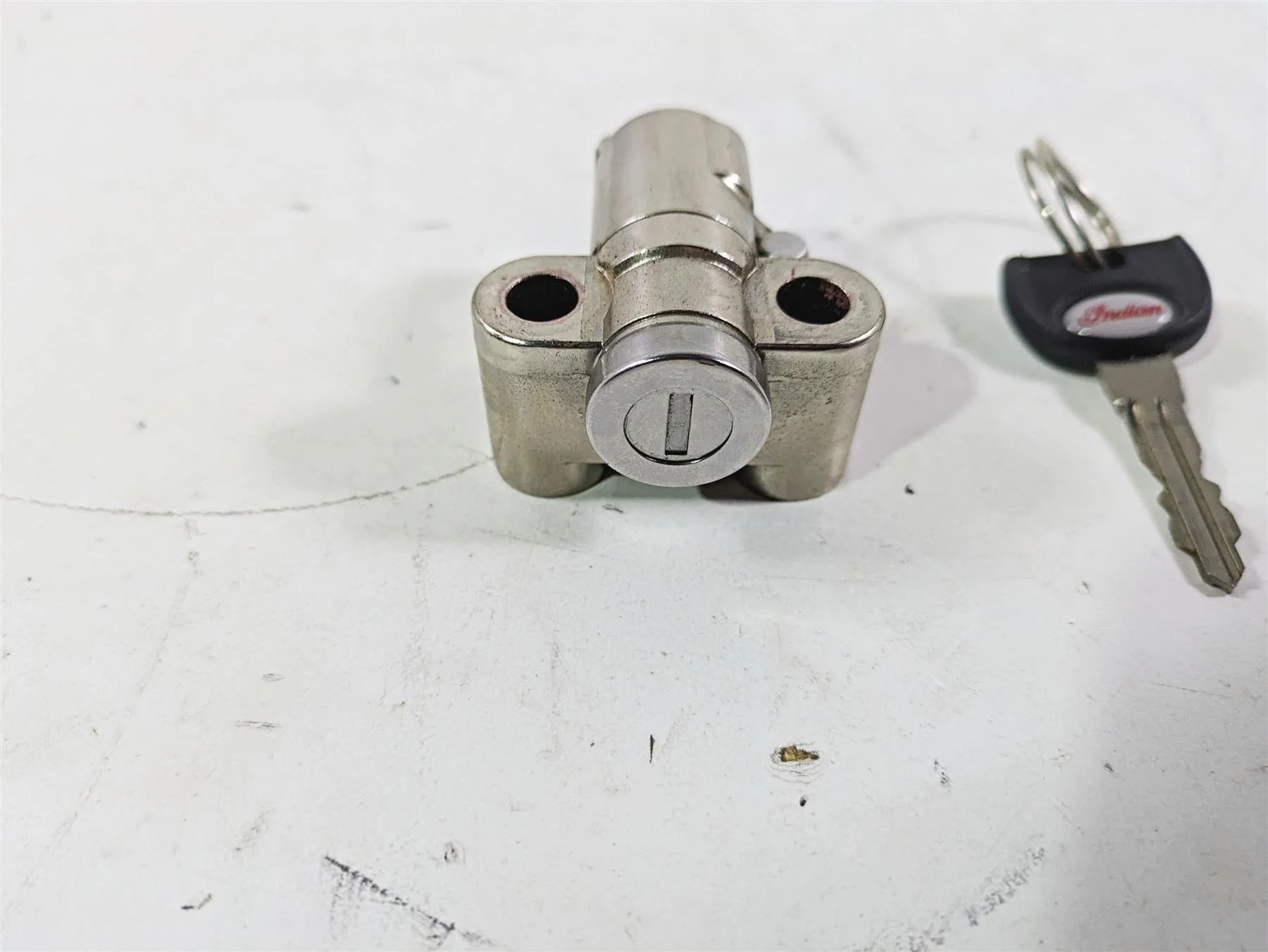 2019 Indian Chieftain Limited Steering Front Fork Lock Key Set 2635146 - Image 6