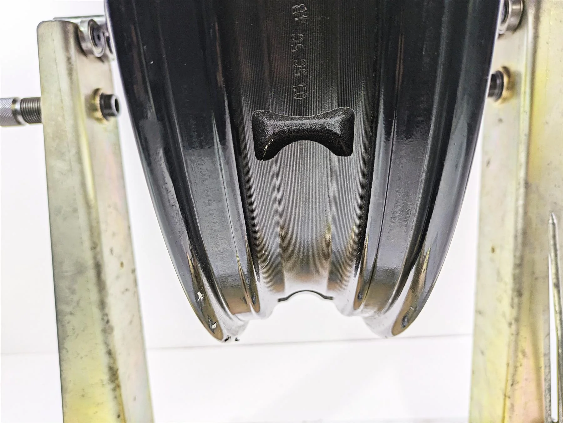 2019 Indian Chieftain Limited Straight Front Wheel Rim 19x3.5 1522505 - Image 7