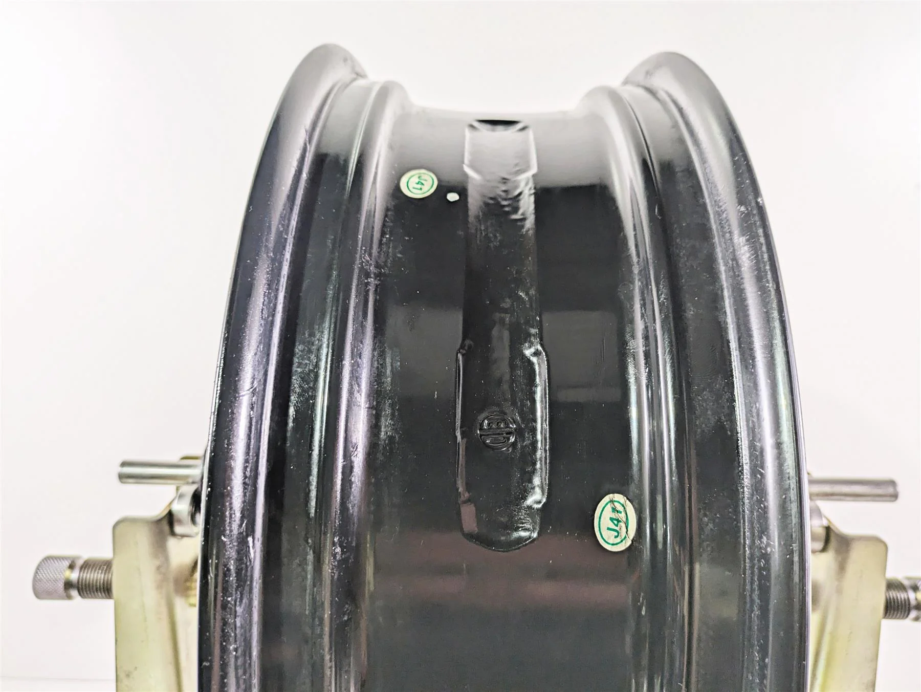 2019 Indian Chieftain Limited Straight Rear Wheel Rim 16x5 1522506 - Image 6