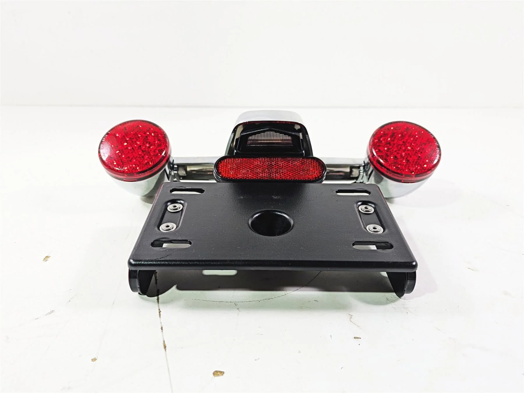 2019 Indian Chieftain Limited Taillight Blinker Plate Holder Set 5141811 5143494 - Image 2