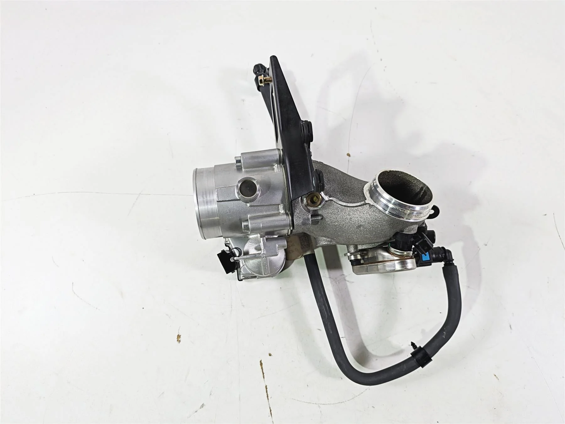 2019 Indian Chieftain Limited Throttle Body & Intake Manifold 1204685