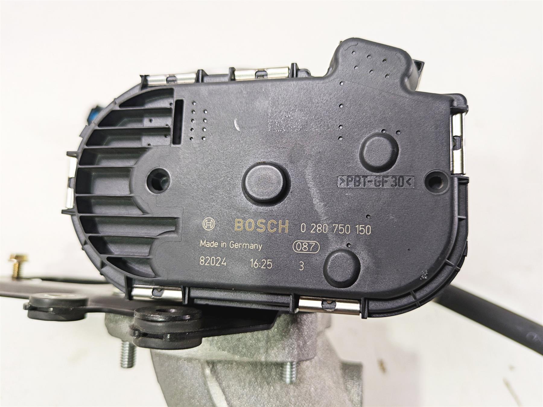 2019 Indian Chieftain Limited Throttle Body & Intake Manifold 1204685 - Image 7
