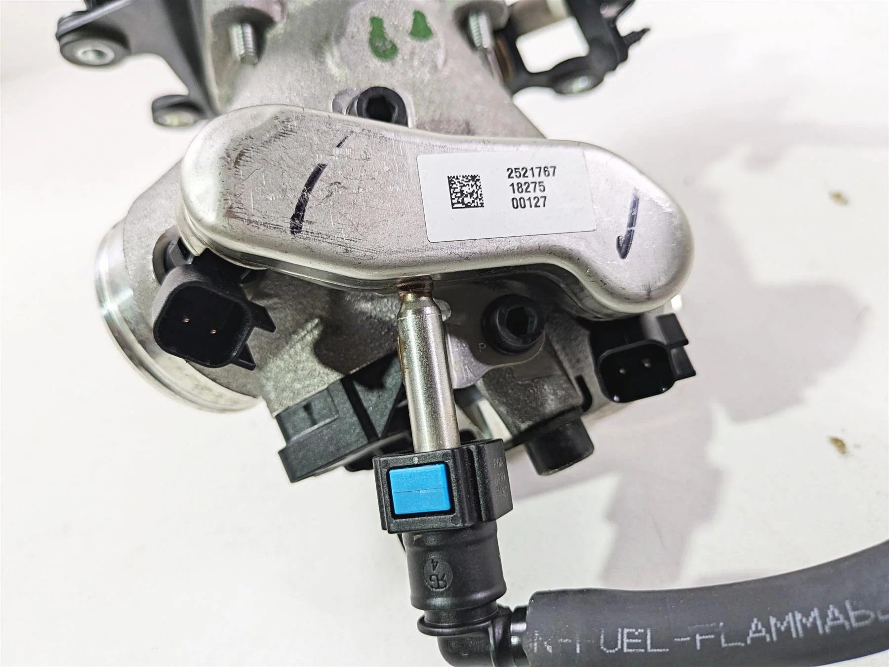 2019 Indian Chieftain Limited Throttle Body & Intake Manifold 1204685 - Image 8