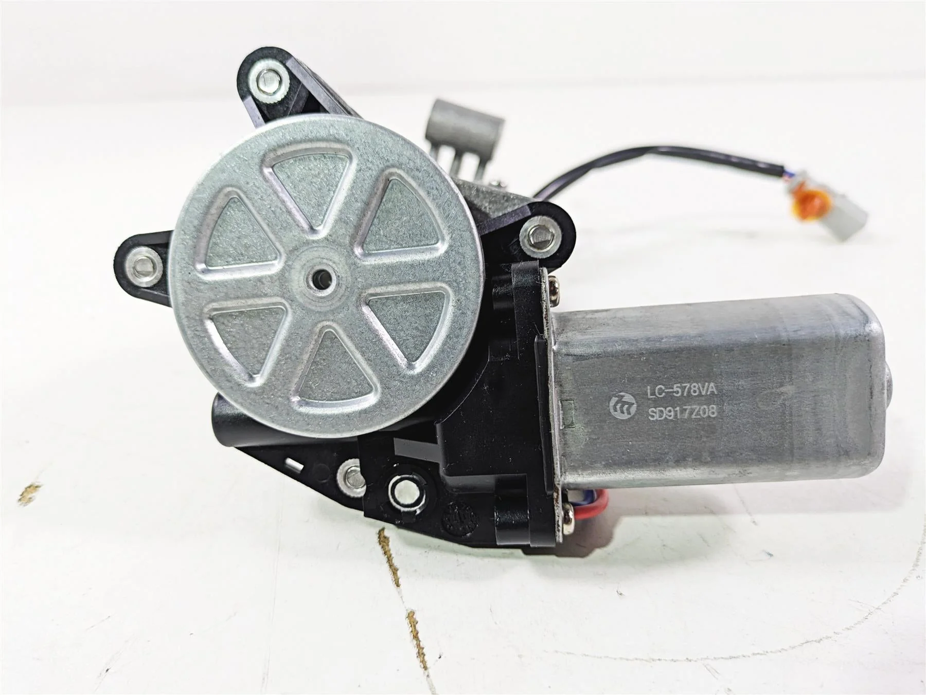 2019 Indian Chieftain Limited Windshield Motor Actuator 4016791 4081090 - Image 3