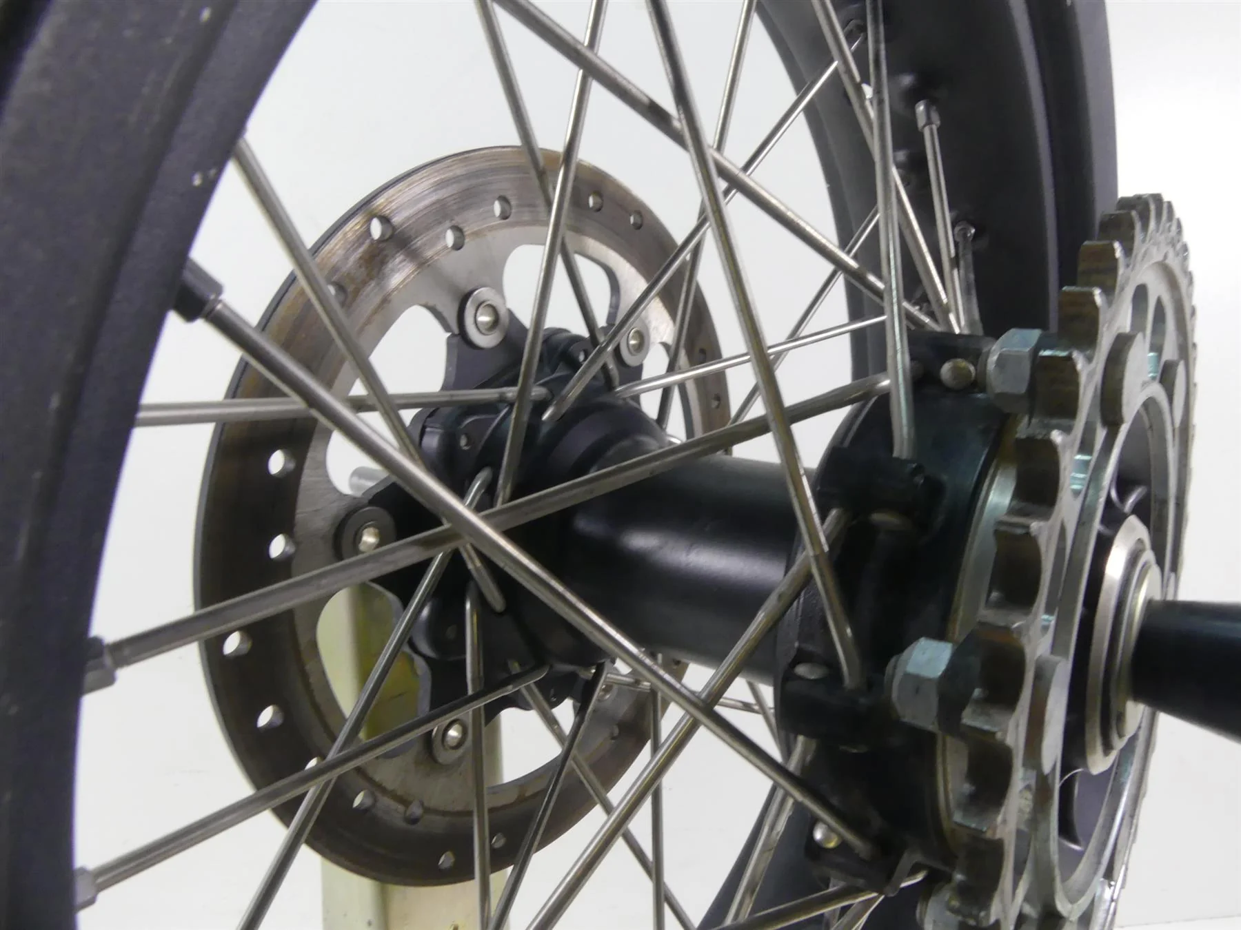 2019 KTM 1290R Super Adventure Rear 18x4.5 Akront Wheel Rim -Read 6031000124433A - Image 6