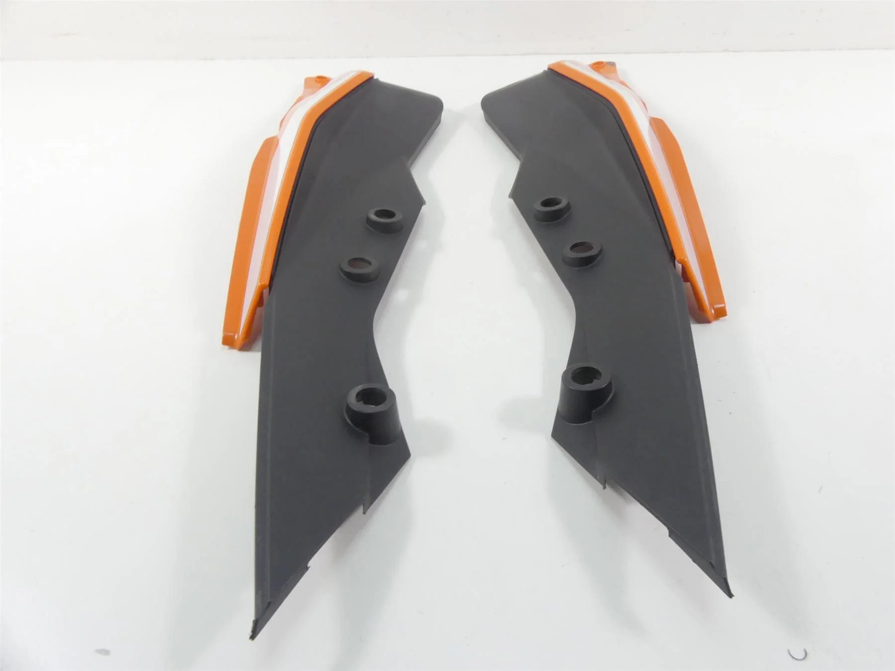 2019 KTM 1290R Super Adventure Tail Side Fairing Cover Set 60308041000 - Image 4