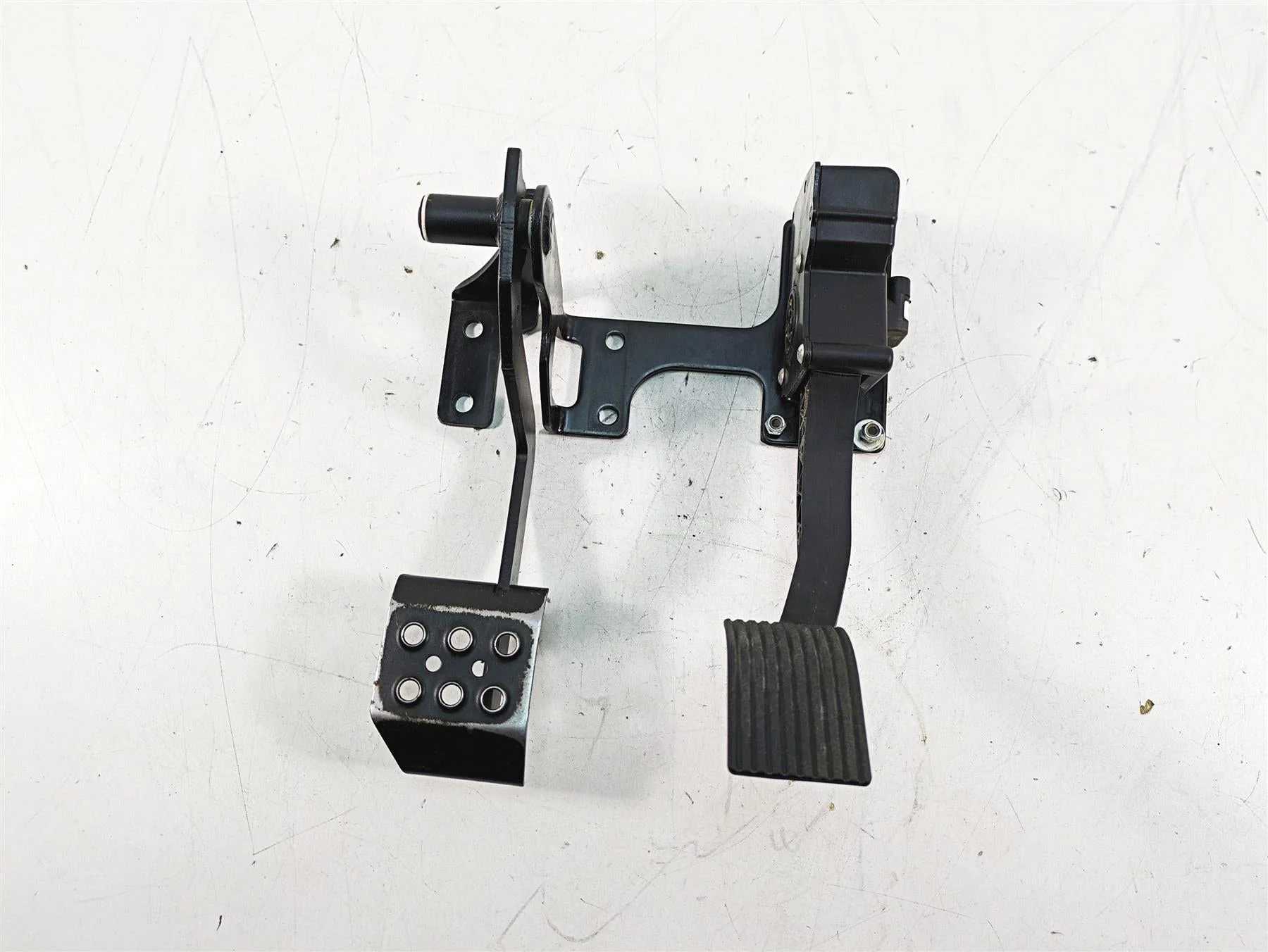 2019 Polaris RZR XP 1000 EPS Brake & Accelerate Pedal Set 1026832 4014042 - Image 4