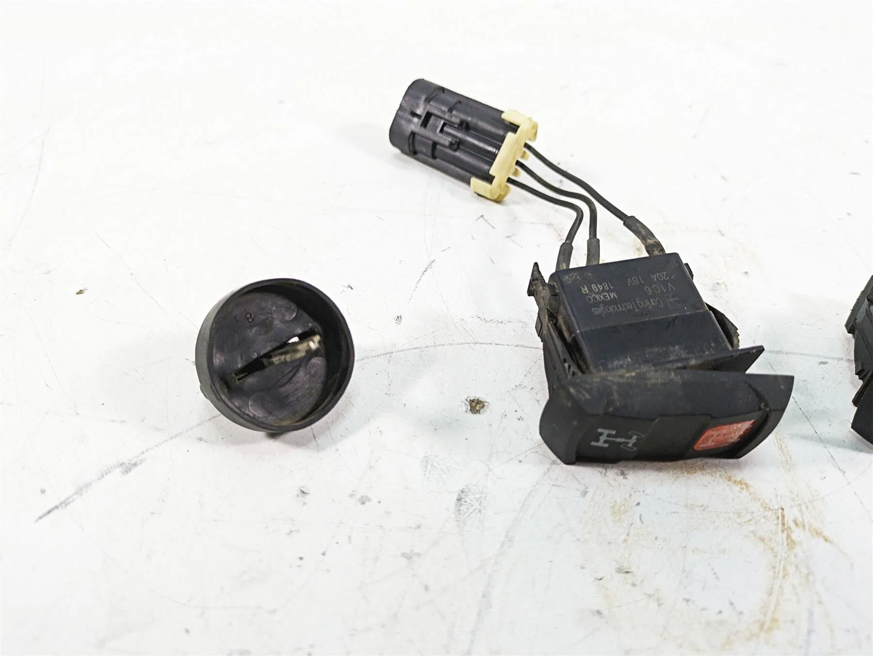 2019 Polaris RZR XP 1000 EPS Ignition Awd Light Switch Key Set 4016058 4014069 - Image 4