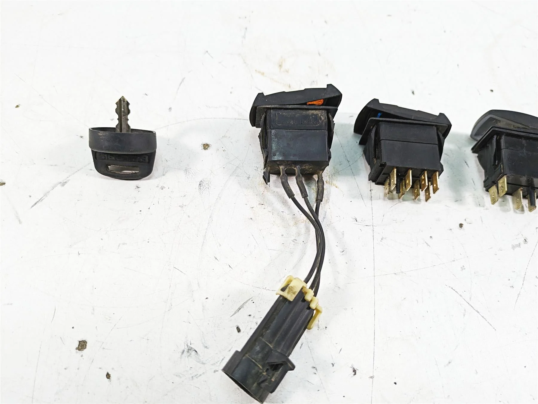 2019 Polaris RZR XP 1000 EPS Ignition Awd Light Switch Key Set 4016058 4014069 - Image 7