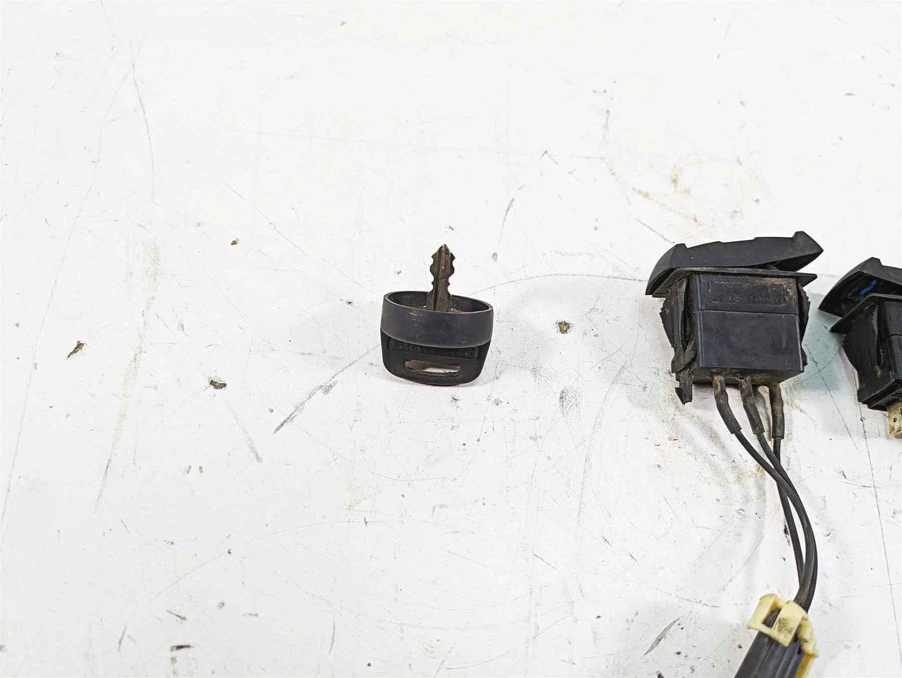 2019 Polaris RZR XP 1000 EPS Ignition Awd Light Switch Key Set 4016058 4014069 - Image 8