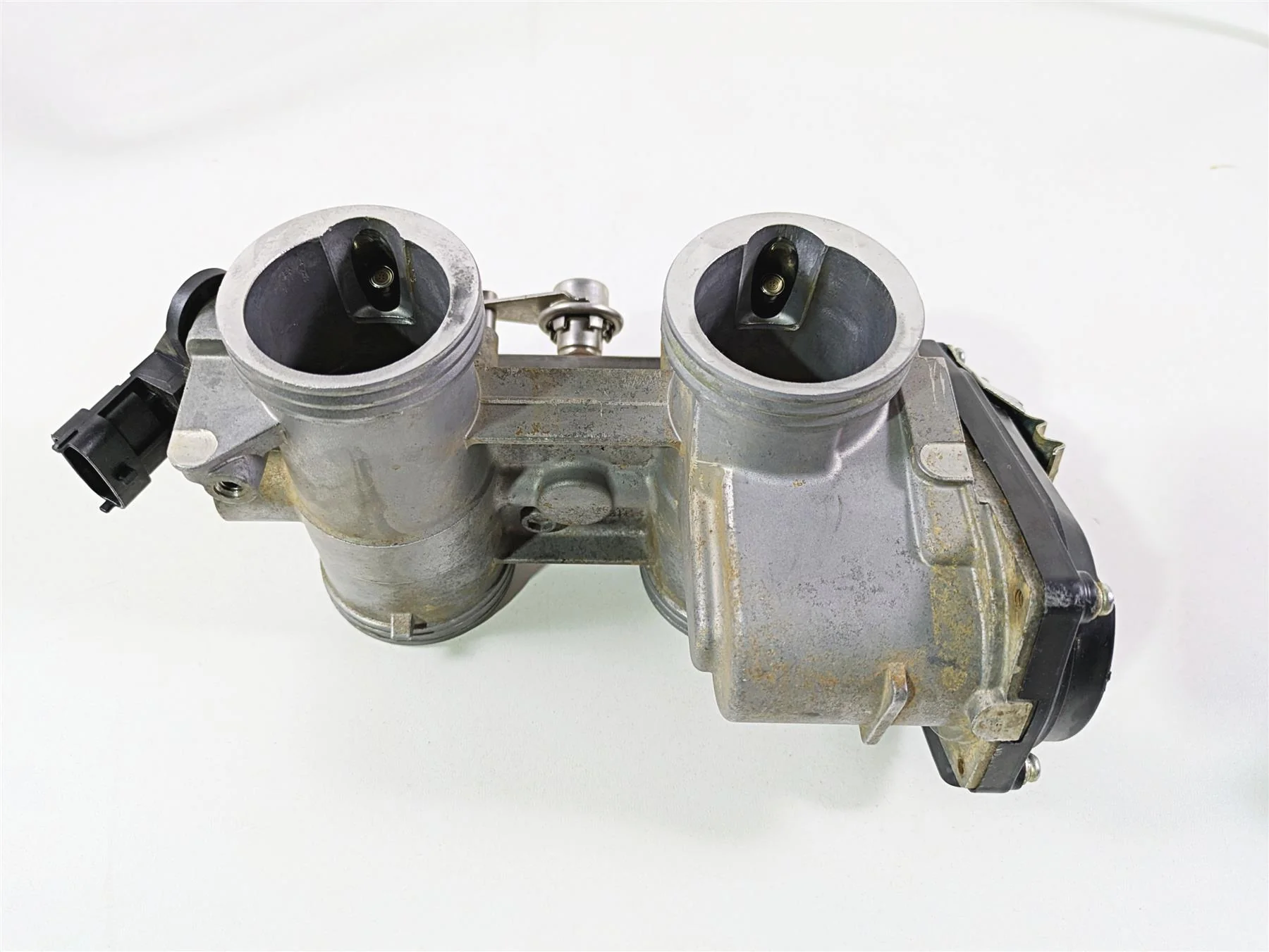2019 Polaris RZR XP 1000 Highlifter Mikuni Throttle Body 1205675 1205676 - Image 2