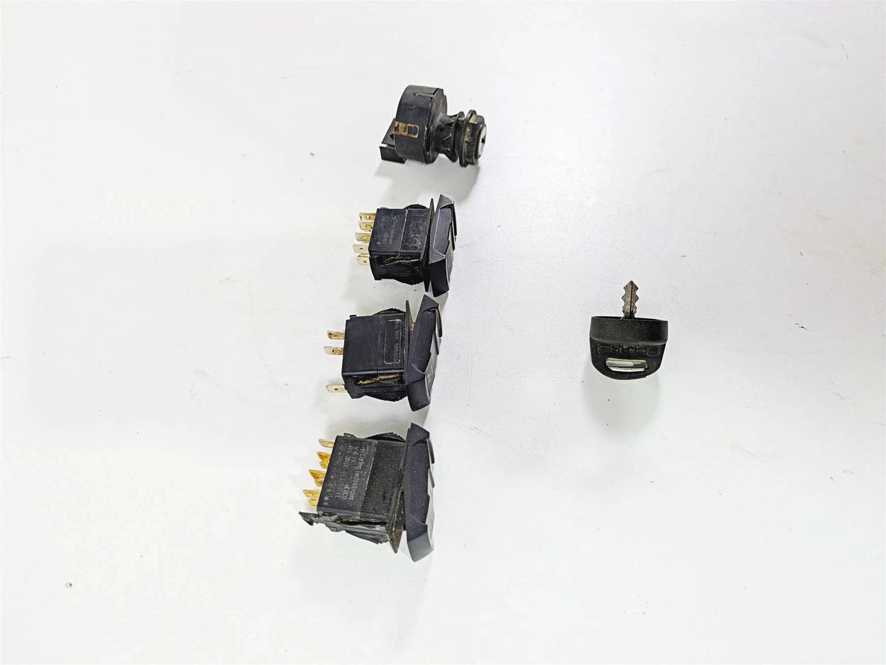 2019 Polaris RZR XP Turbo S Awd Light Switches & Ignition Switch Key Set 4016058 - Image 2