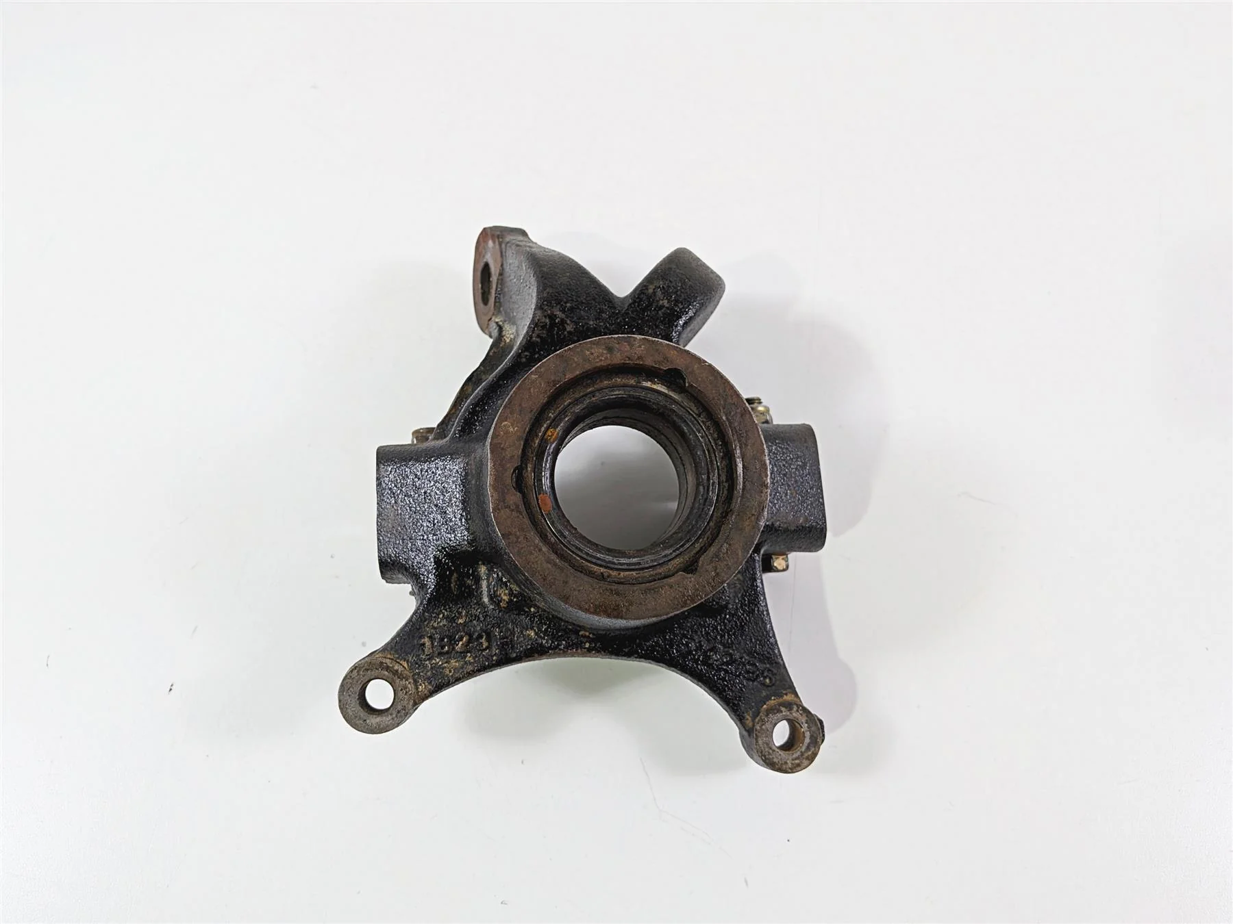 2019 Polaris RZR XP Turbo S Dynamics Front Left Knee Knuckle Spindle 5142196 - Image 2
