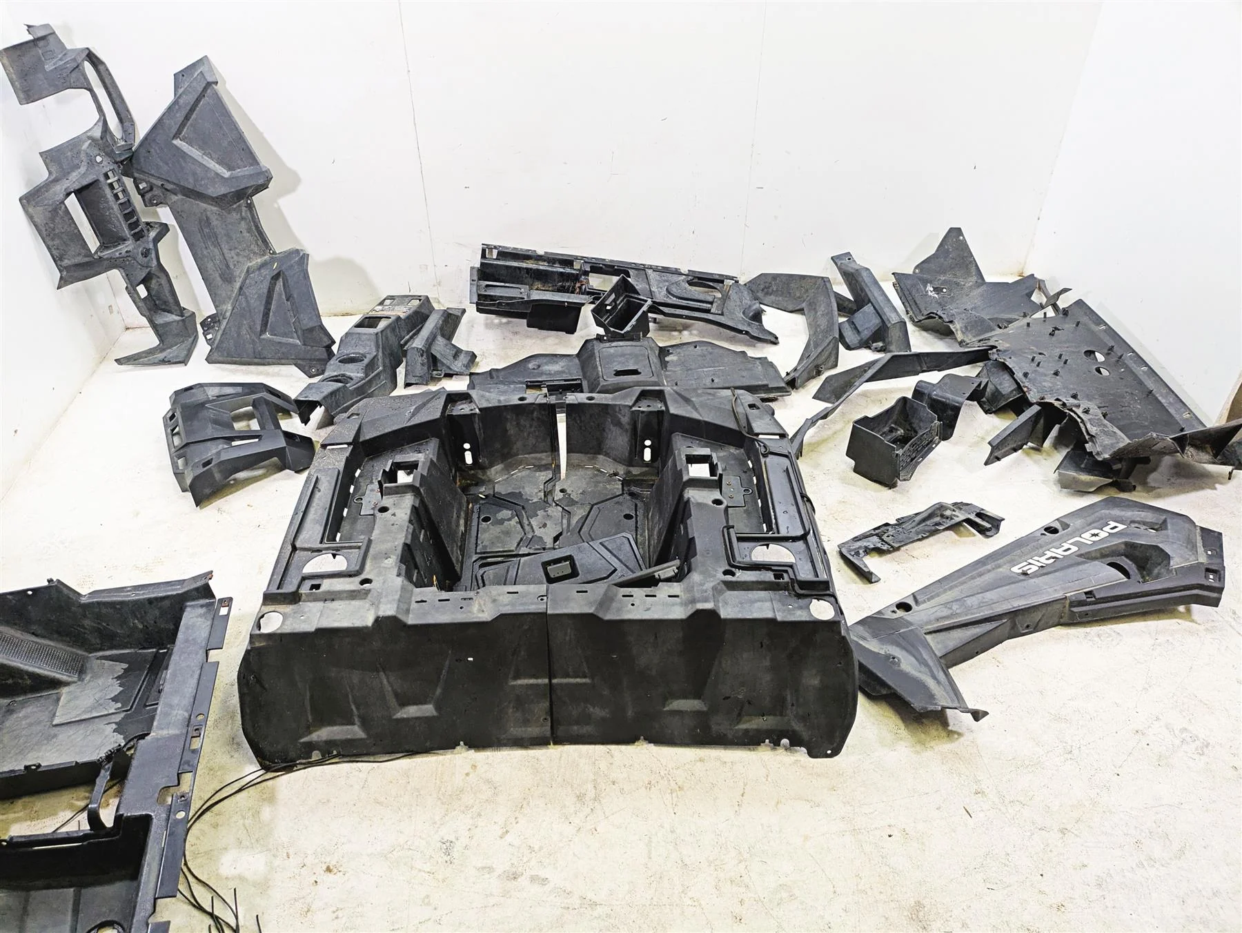 2019 Polaris RZR XP Turbo S Inner Interior Plastics Cover Fairing Set 5451448 - Image 12