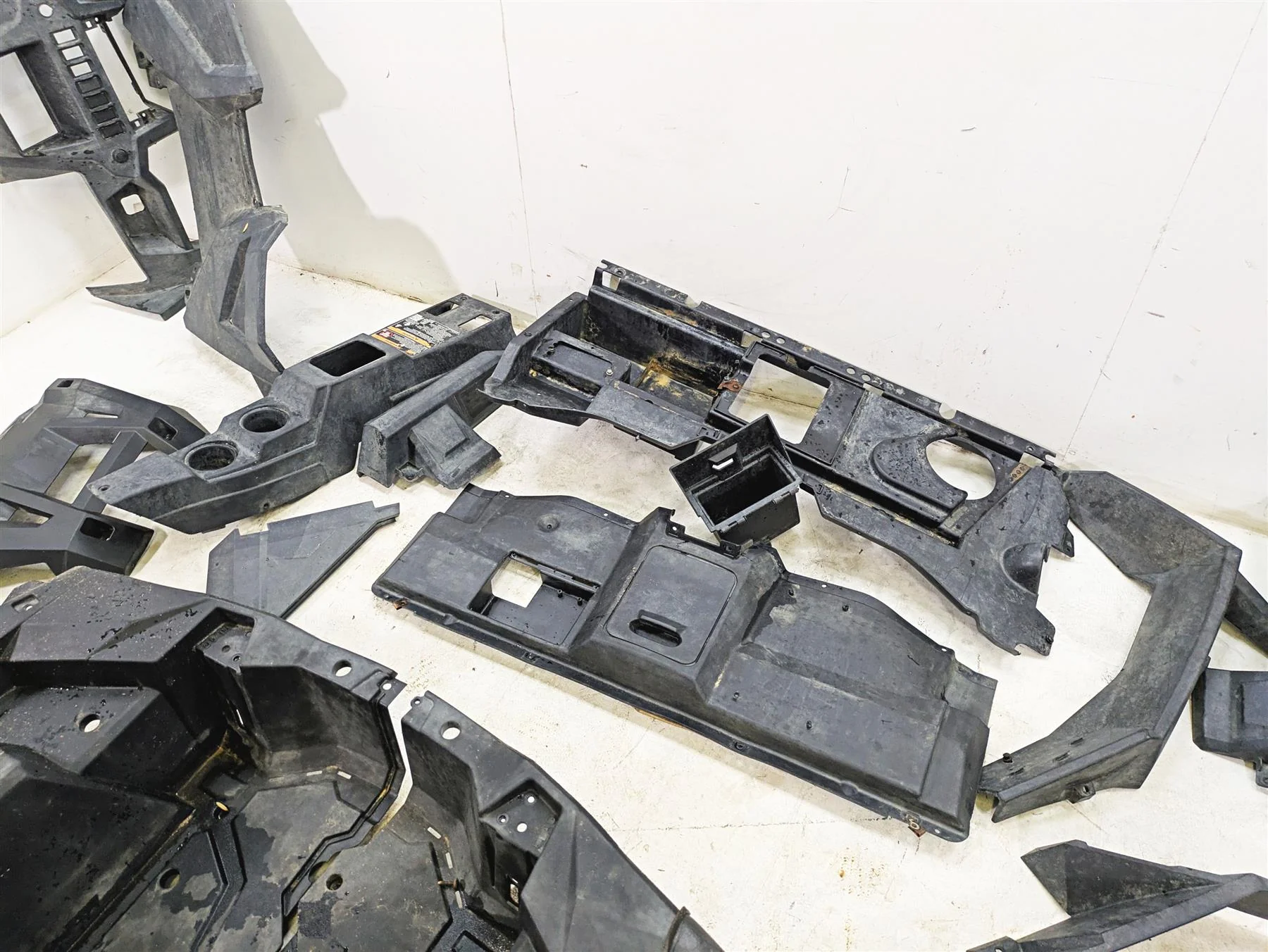 2019 Polaris RZR XP Turbo S Inner Interior Plastics Cover Fairing Set 5451448 - Image 3