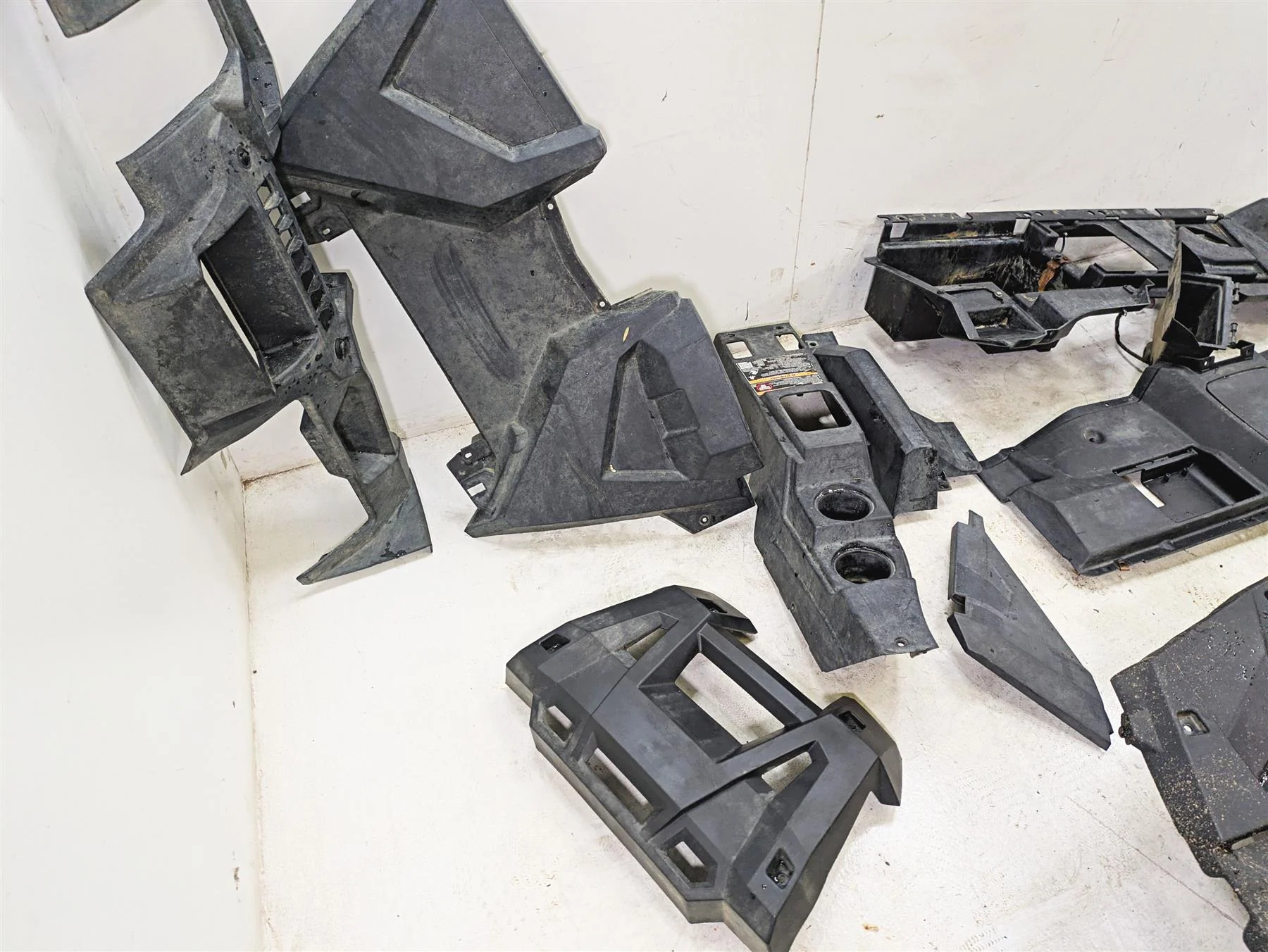 2019 Polaris RZR XP Turbo S Inner Interior Plastics Cover Fairing Set 5451448 - Image 4