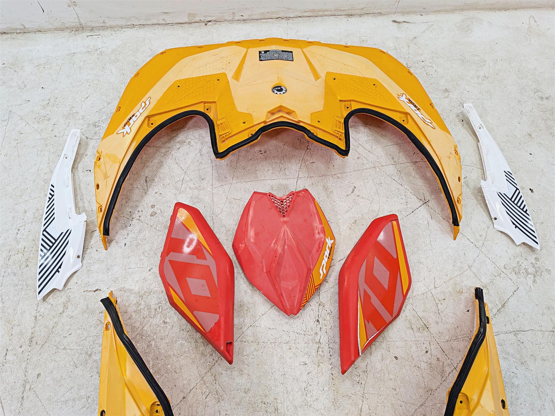 2019 Sea-Doo Spark 900 Trixx Outer Exterior Cover Fairing Set 291004496 - Image 4