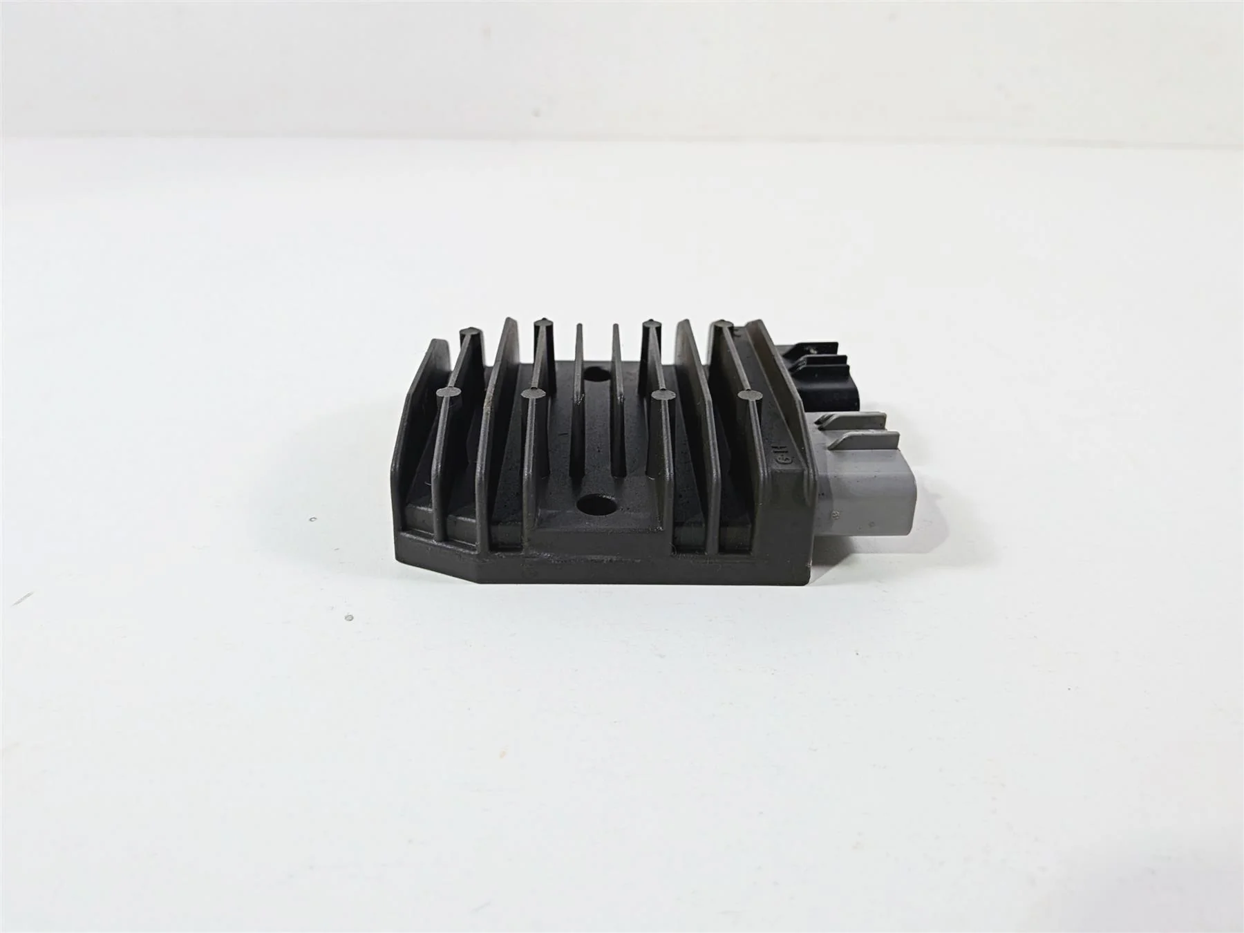2019 Sea-Doo Spark 900 Trixx Rectifier Voltage Regulator SH775AA 710001103 - Image 3