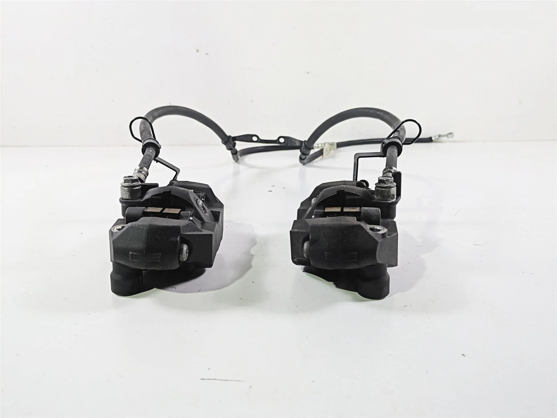 2019 Suzuki M109R VZR1800 Boulevard Front Brake Calipers 108mm 59100-41G40-999 - Image 3