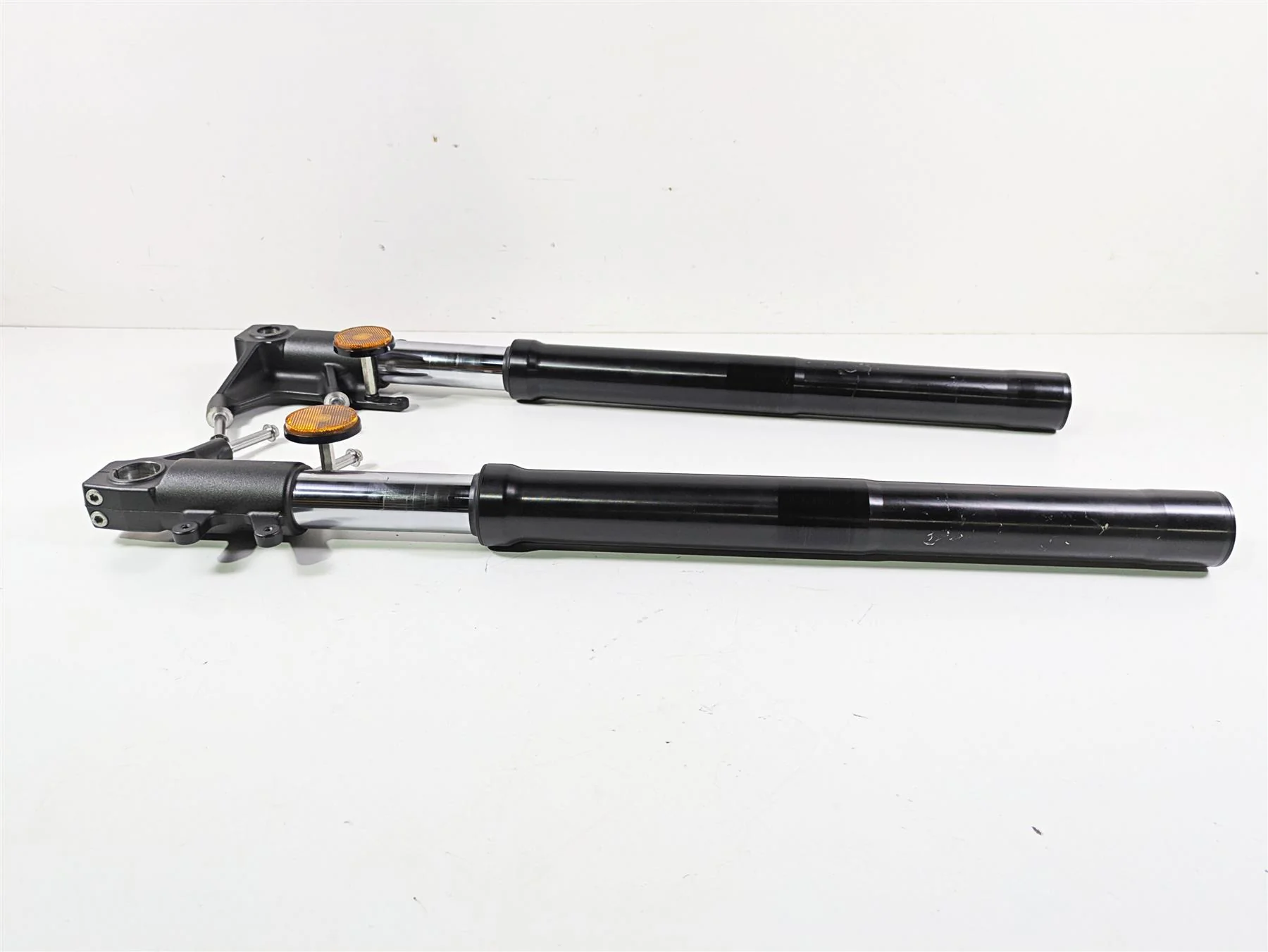 2019 Suzuki M109R VZR1800 Boulevard Front Forks Leg Set 51103-48G30 51103-48G31