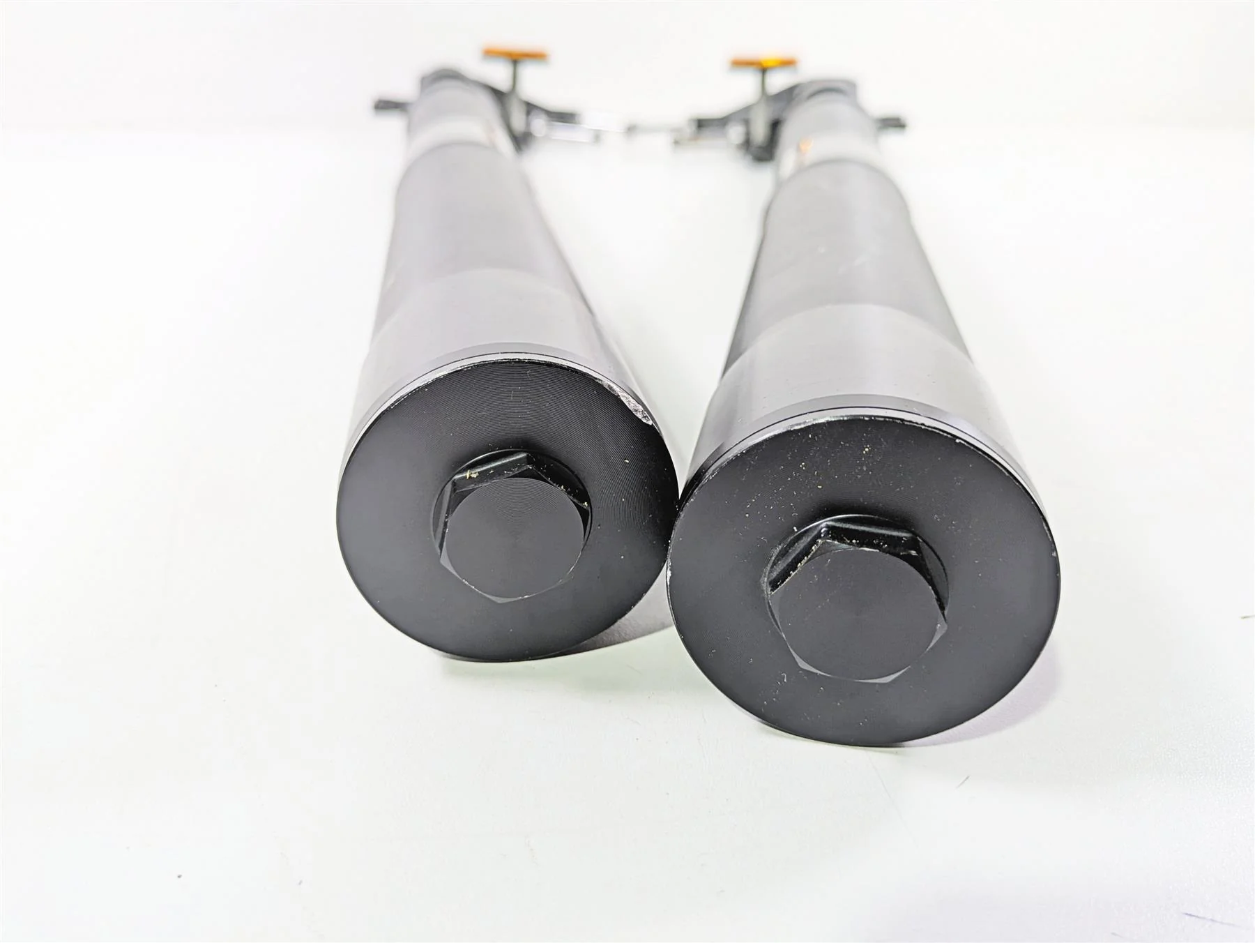 2019 Suzuki M109R VZR1800 Boulevard Front Forks Leg Set 51103-48G30 51103-48G31 - Image 10