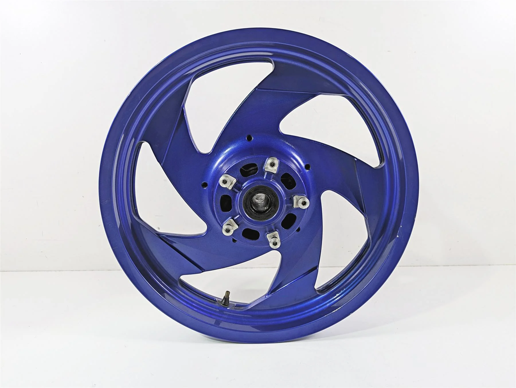 2019 Suzuki M109R VZR1800 Boulevard Front Wheel Rim 18x3.5 READ 54111-48G10
