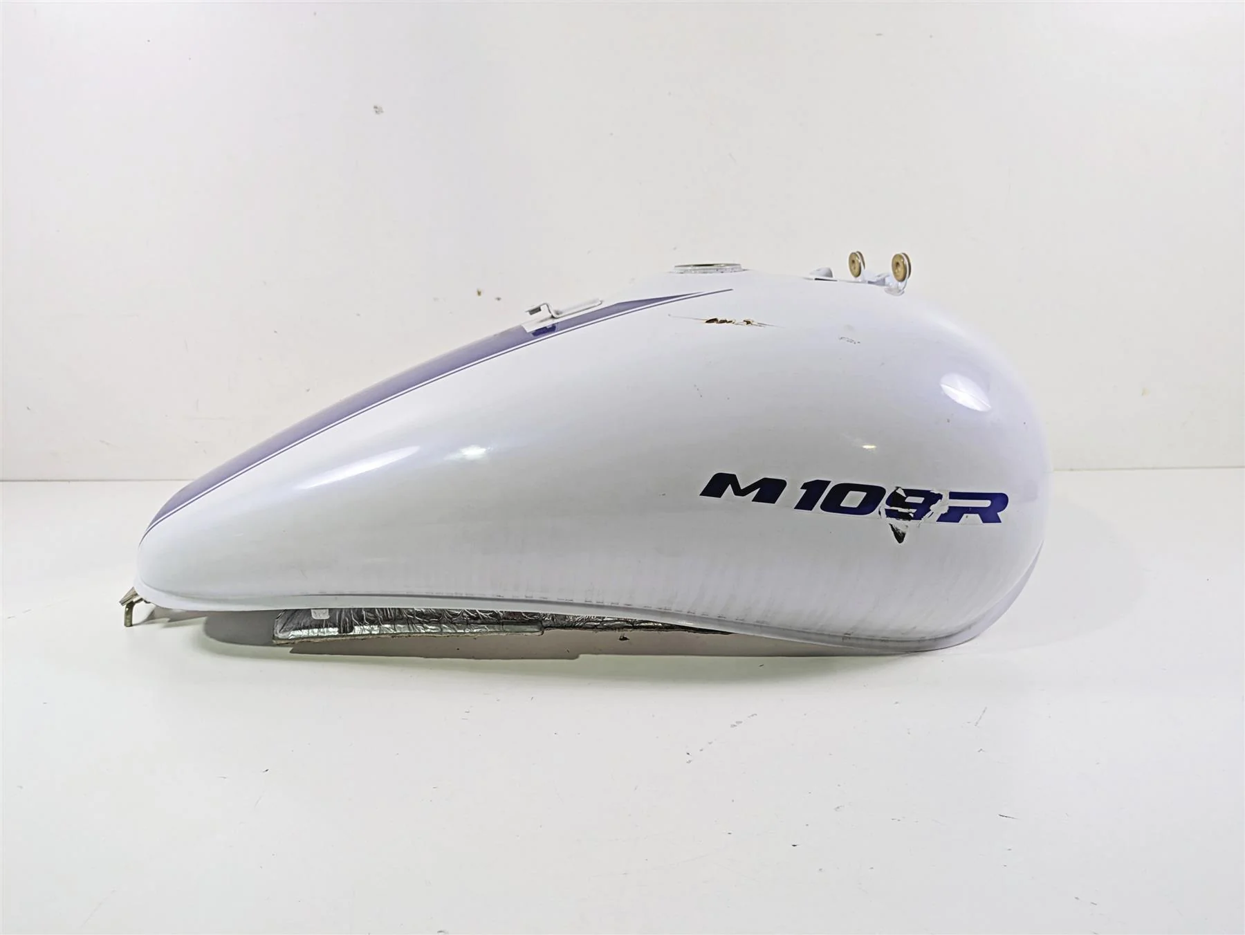 2019 Suzuki M109R VZR1800 Boulevard Fuel Gas Petrol Tank -Read 49100-48G80 - Image 11