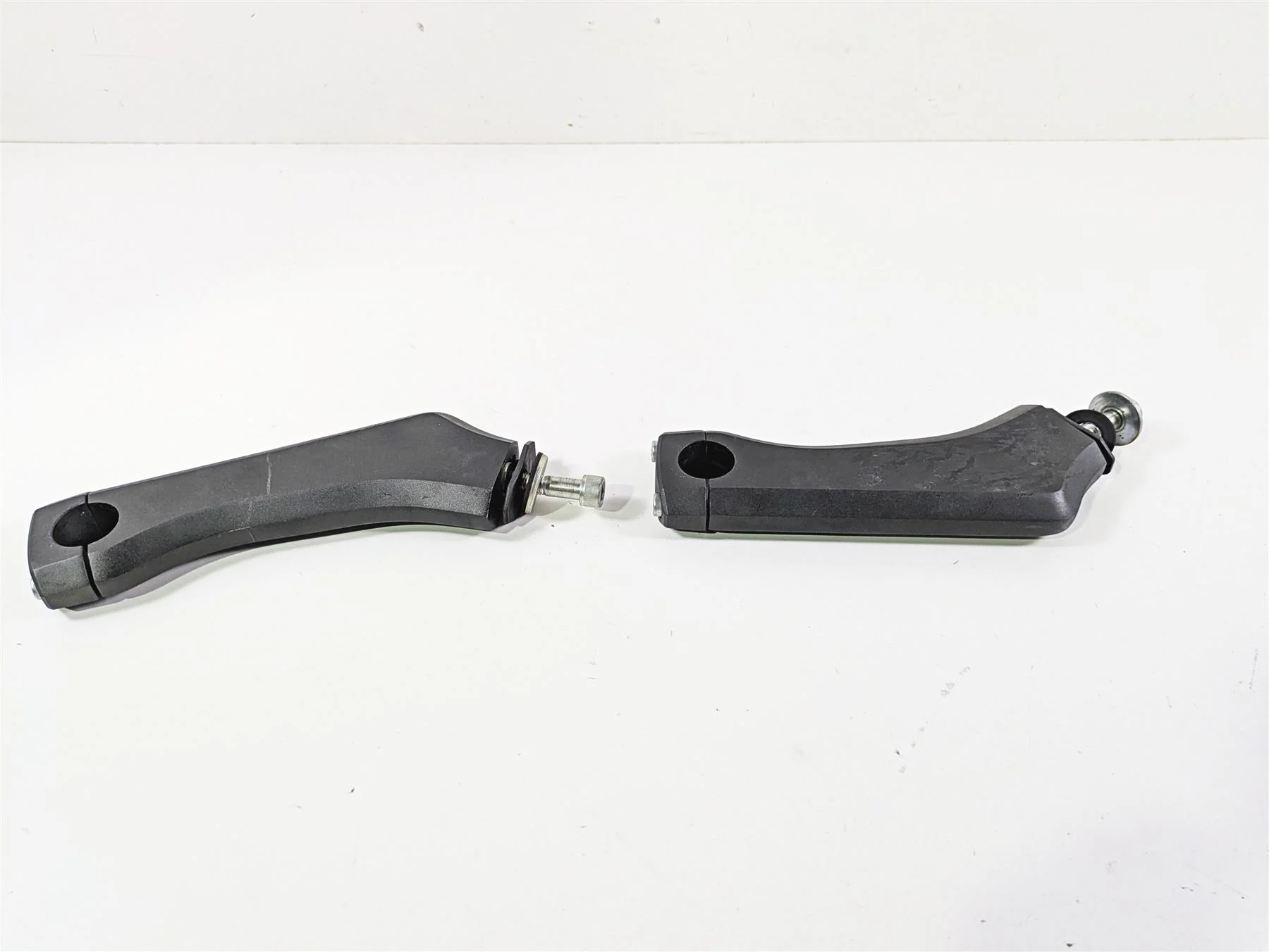 2019 Suzuki M109R VZR1800 Boulevard Handlebar Holder Risers 9" 56224-48G30 - Image 3