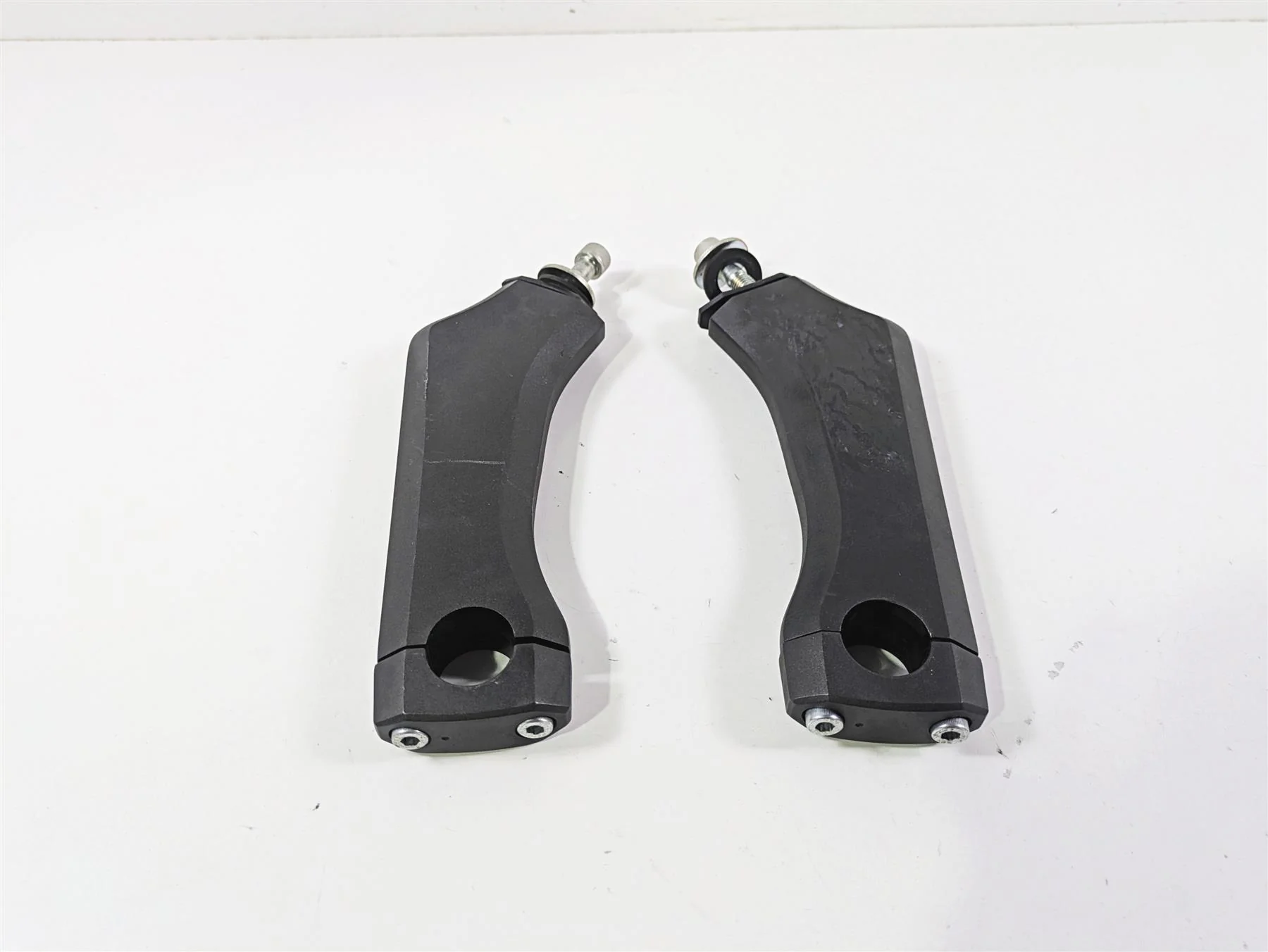 2019 Suzuki M109R VZR1800 Boulevard Handlebar Holder Risers 9" 56224-48G30 - Image 4