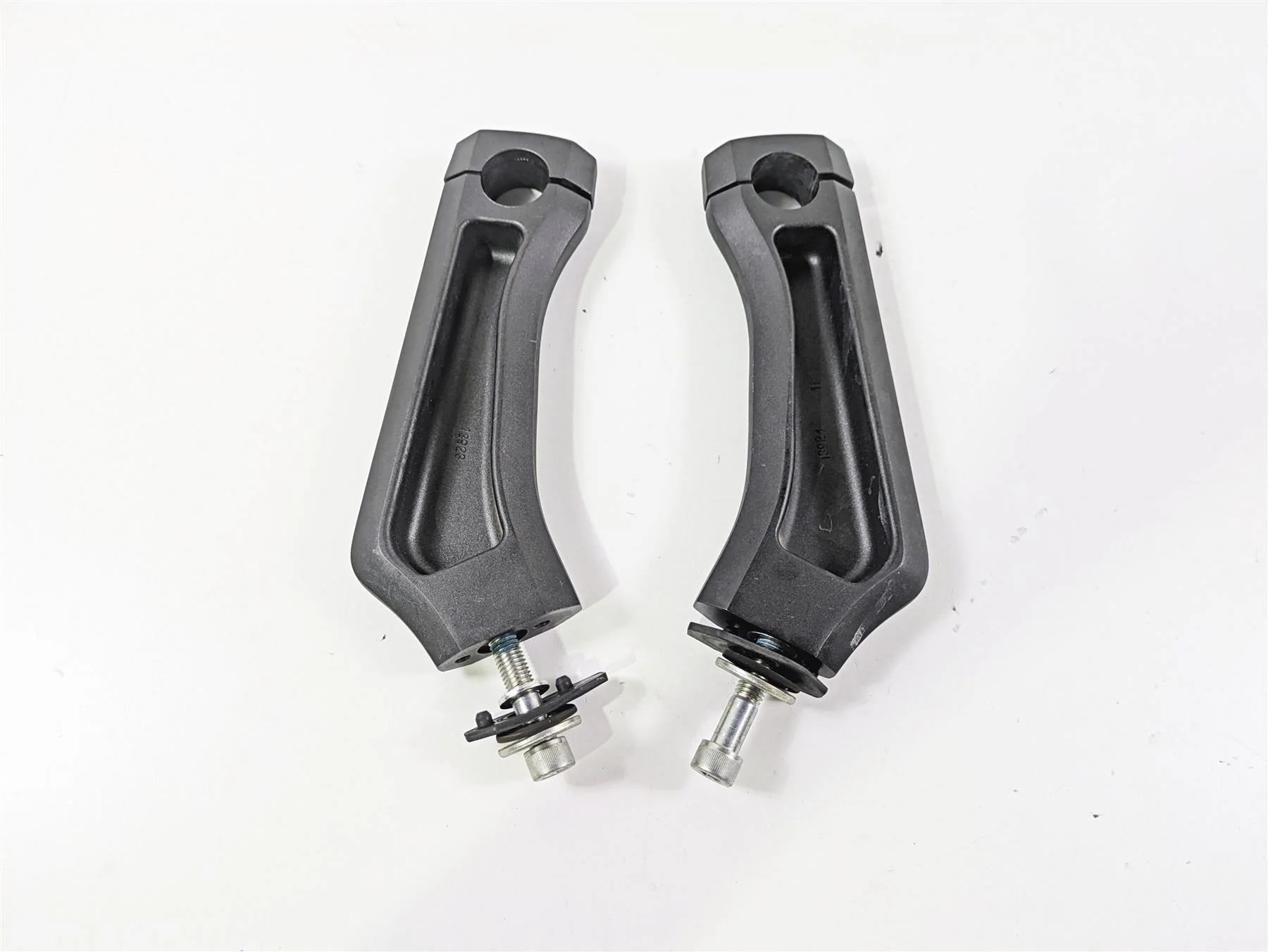 2019 Suzuki M109R VZR1800 Boulevard Handlebar Holder Risers 9" 56224-48G30 - Image 6