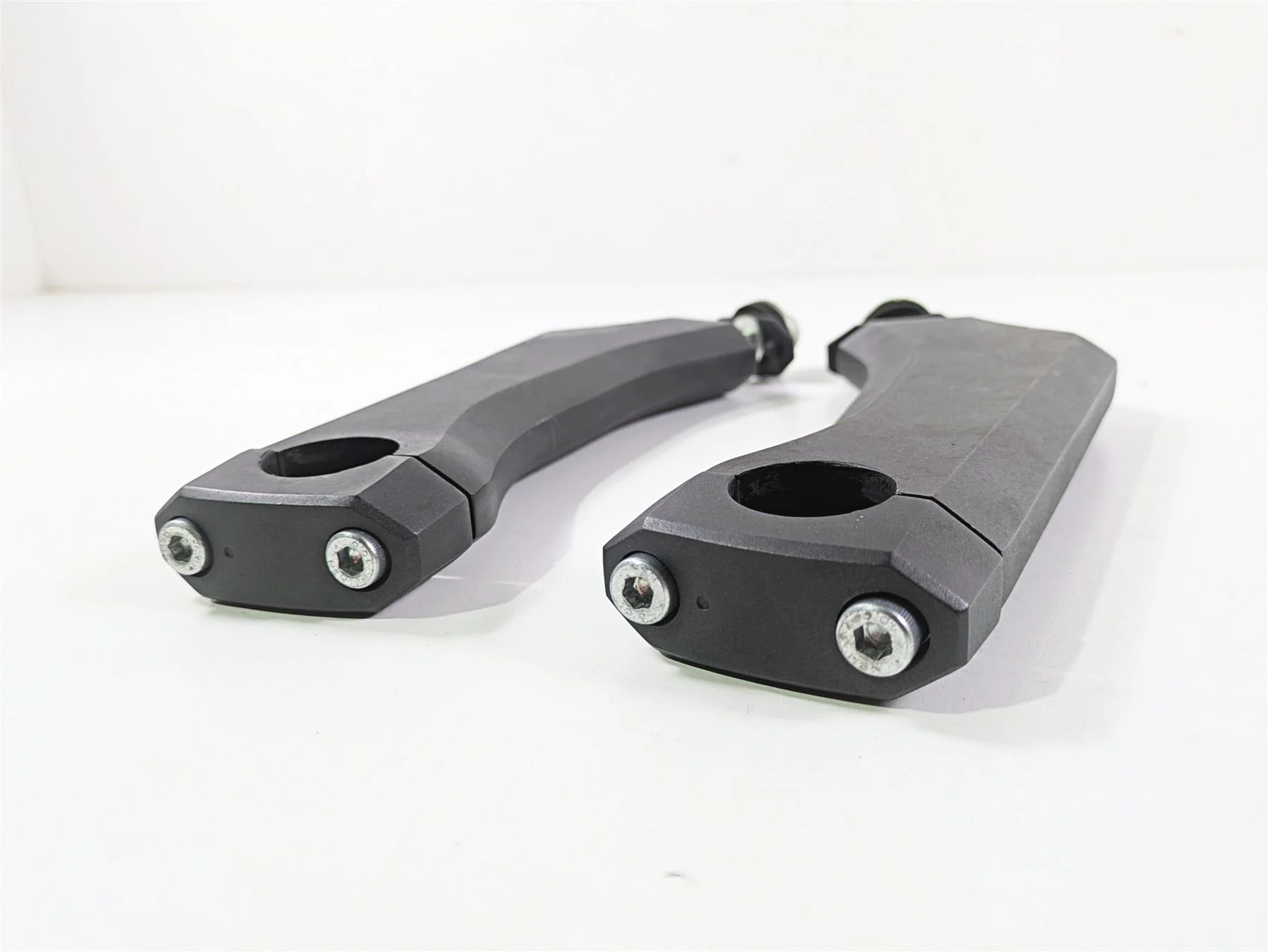 2019 Suzuki M109R VZR1800 Boulevard Handlebar Holder Risers 9" 56224-48G30 - Image 8