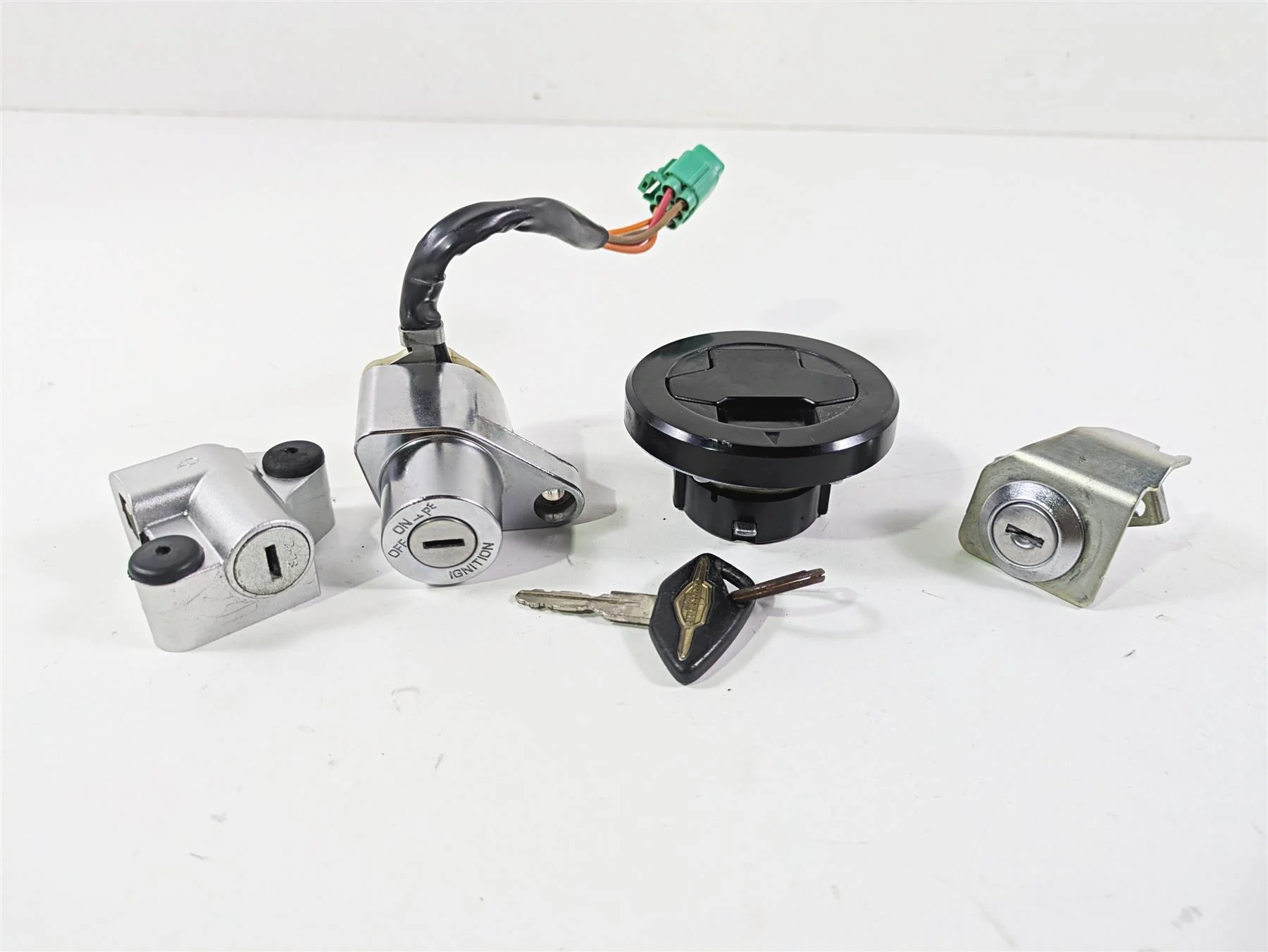2019 Suzuki M109R VZR1800 Boulevard Ignition Switch Key Lock Set 37000-49890 - Image 12