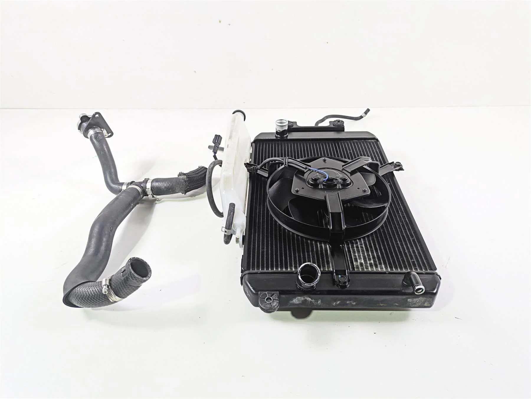 2019 Suzuki M109R VZR1800 Boulevard Radiator Fan Reservoir Hoses 17710-48G00