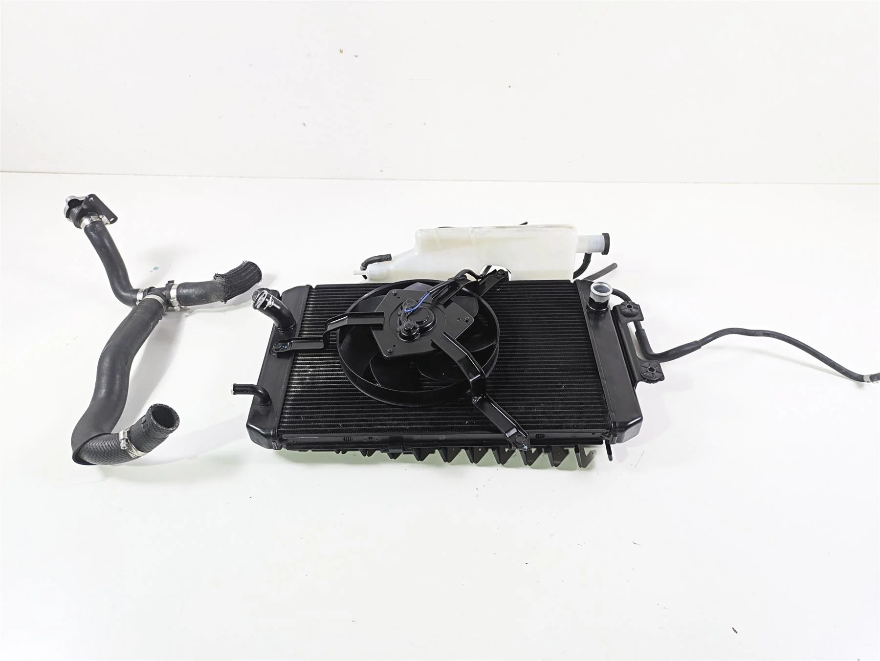 2019 Suzuki M109R VZR1800 Boulevard Radiator Fan Reservoir Hoses 17710-48G00 - Image 11