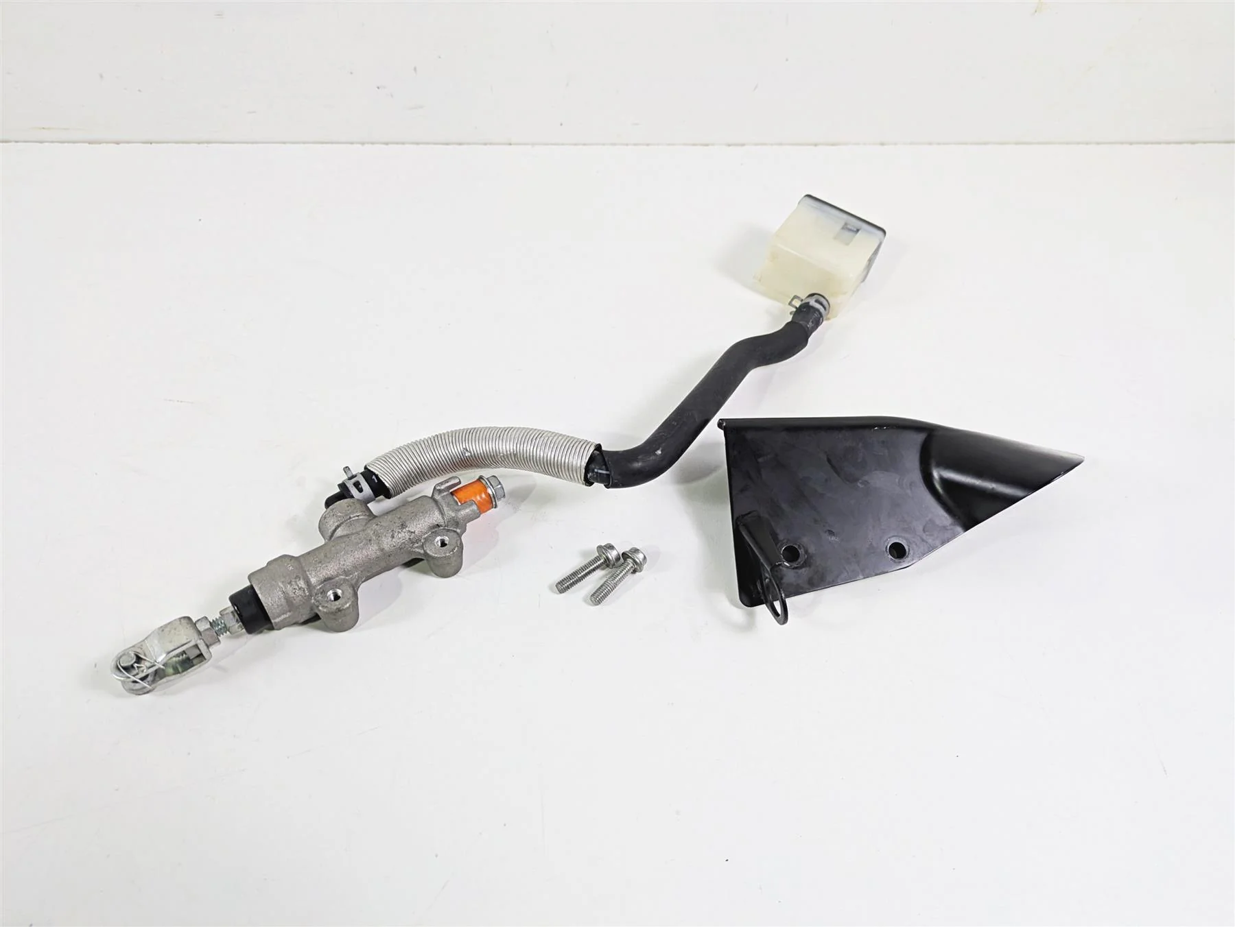 2019 Suzuki M109R VZR1800 Boulevard Rear Brake Master Cylinder 14mm 69600-48G00