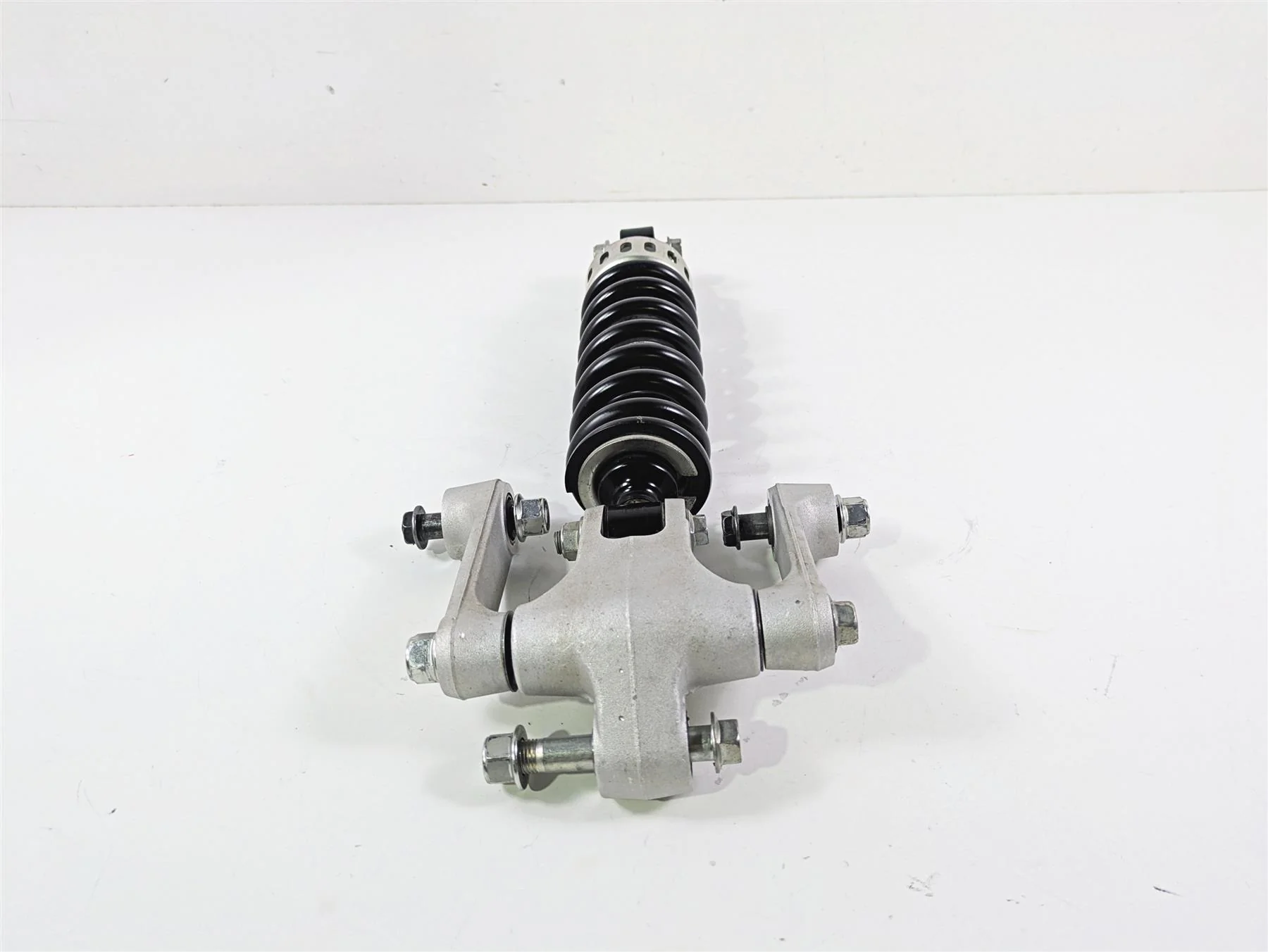 2019 Suzuki M109R VZR1800 Boulevard Rear Shock Suspension Damper 13" 62100-48GB0 - Image 3