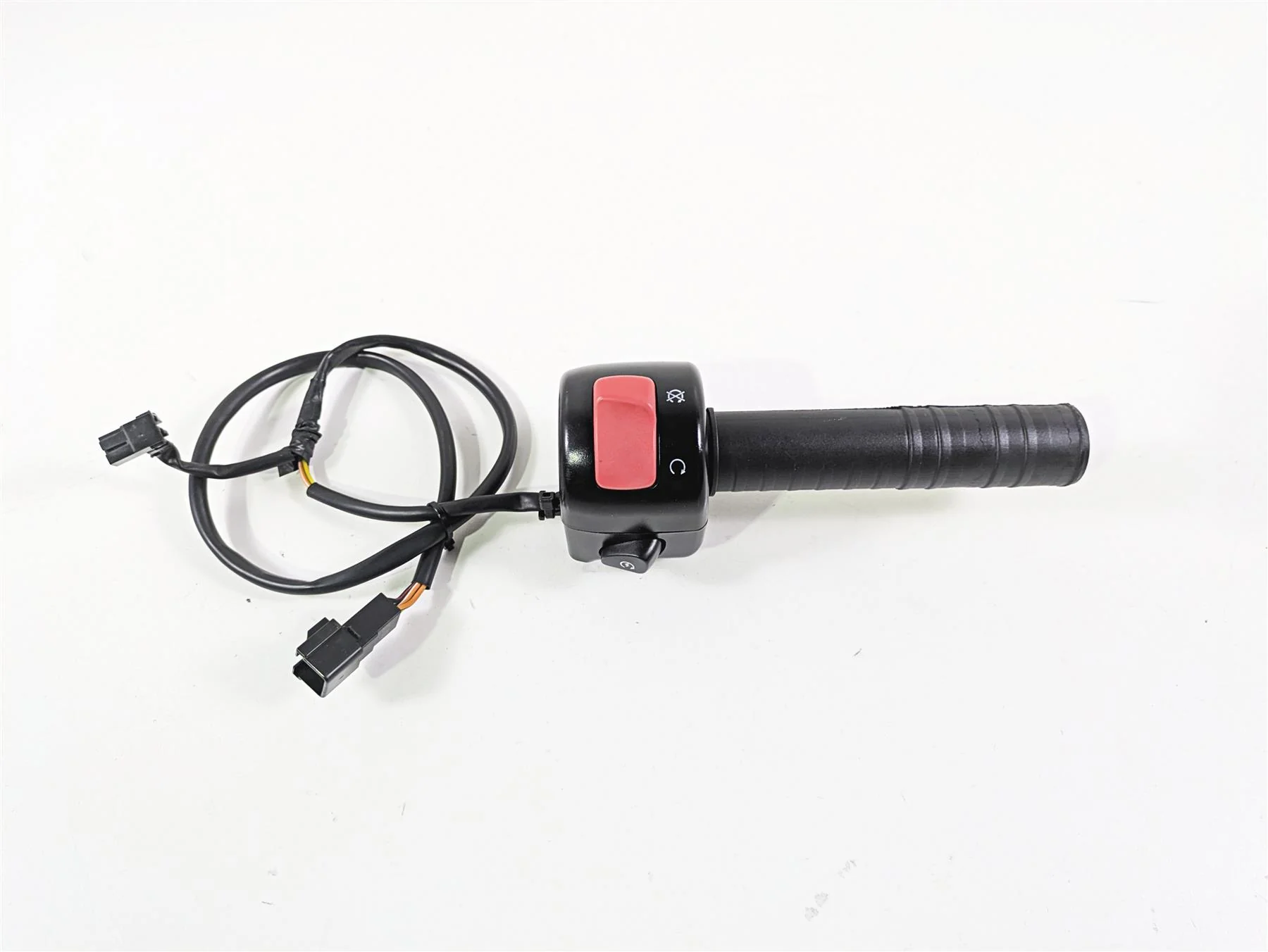 2019 Suzuki M109R VZR1800 Boulevard Right Hand Control Switch 37200-06J00
