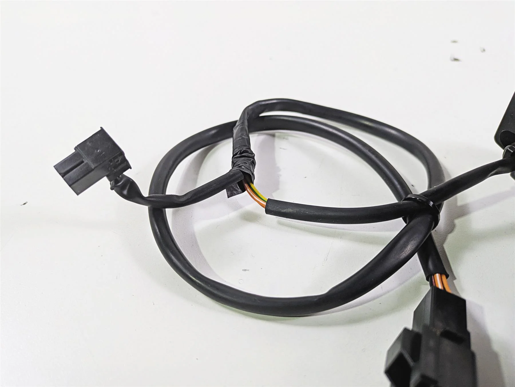 2019 Suzuki M109R VZR1800 Boulevard Right Hand Control Switch 37200-06J00 - Image 7