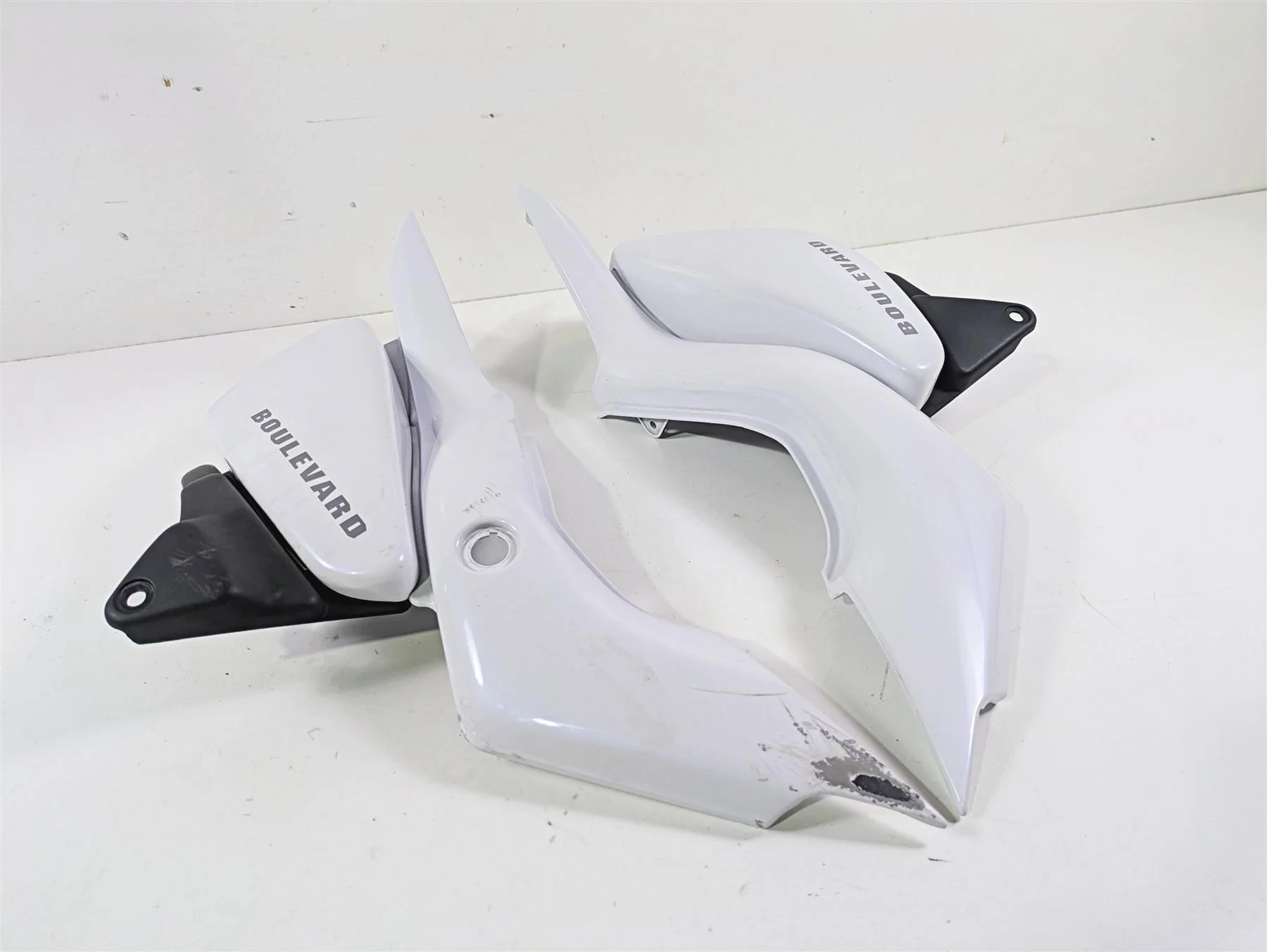 2019 Suzuki M109R VZR1800 Boulevard Side Cover Fairings 63171-48G51 47210-48GF0 - Image 12