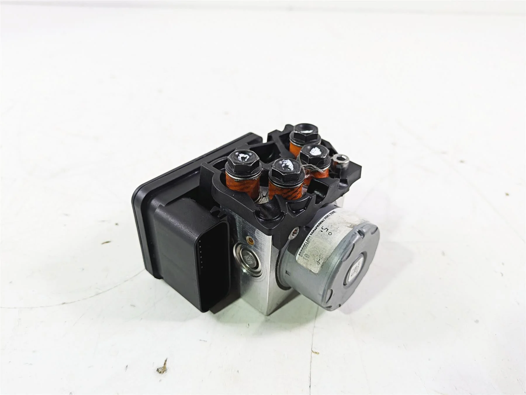 2019 Triumph Speed Triple RS 1050 Abs Brake Pump Module Unit T2029204 - Image 12