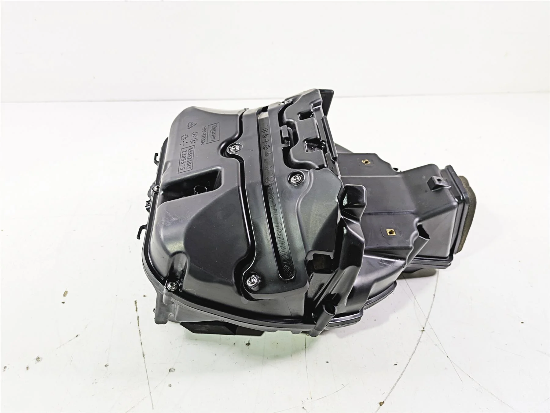 2019 Triumph Speed Triple RS 1050 Air Box Cleaner Breather Set T2205575 - Image 6