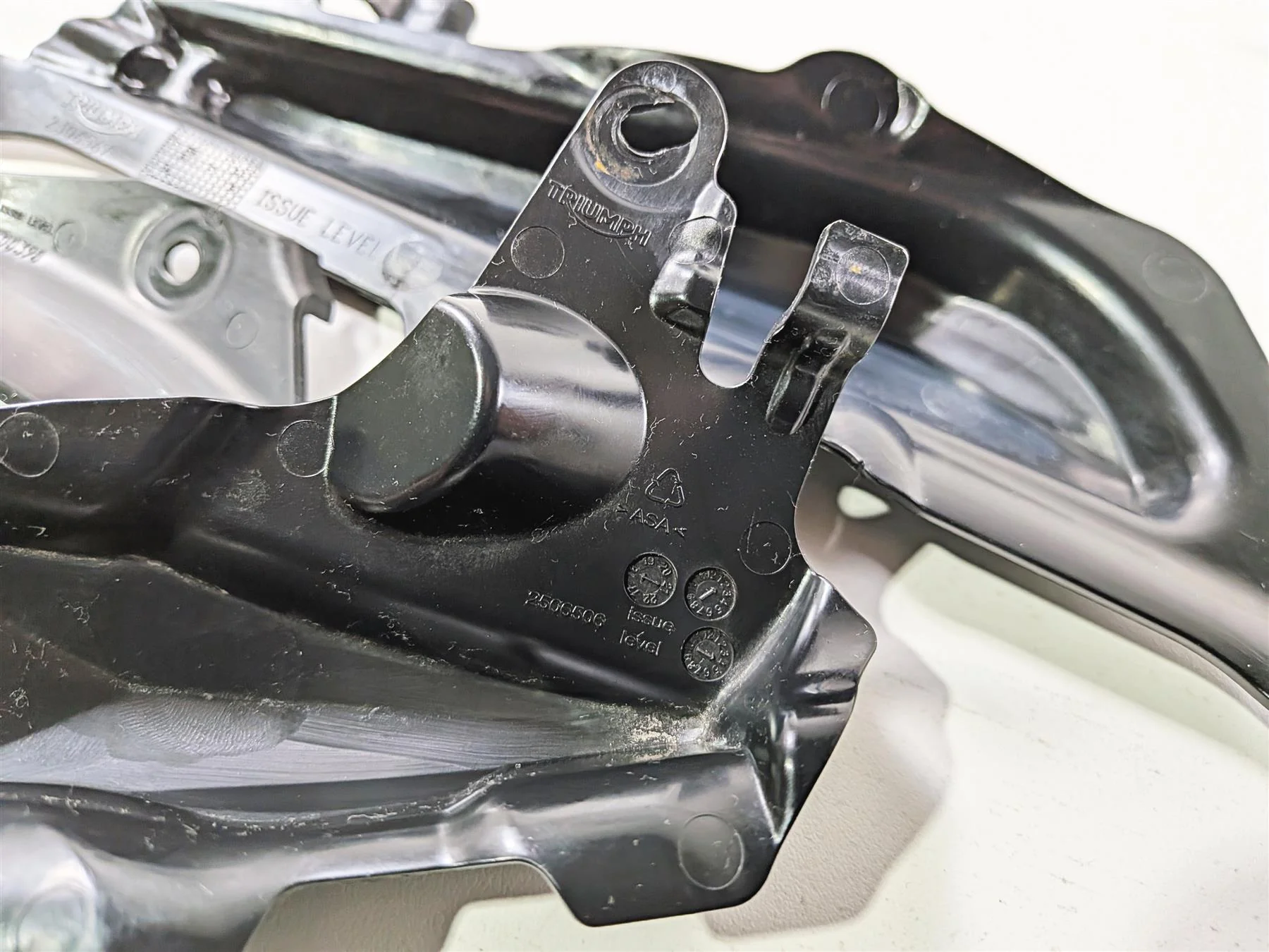 2019 Triumph Speed Triple RS 1050 All Frame Infill Covers Fairing Set T2306567 - Image 7