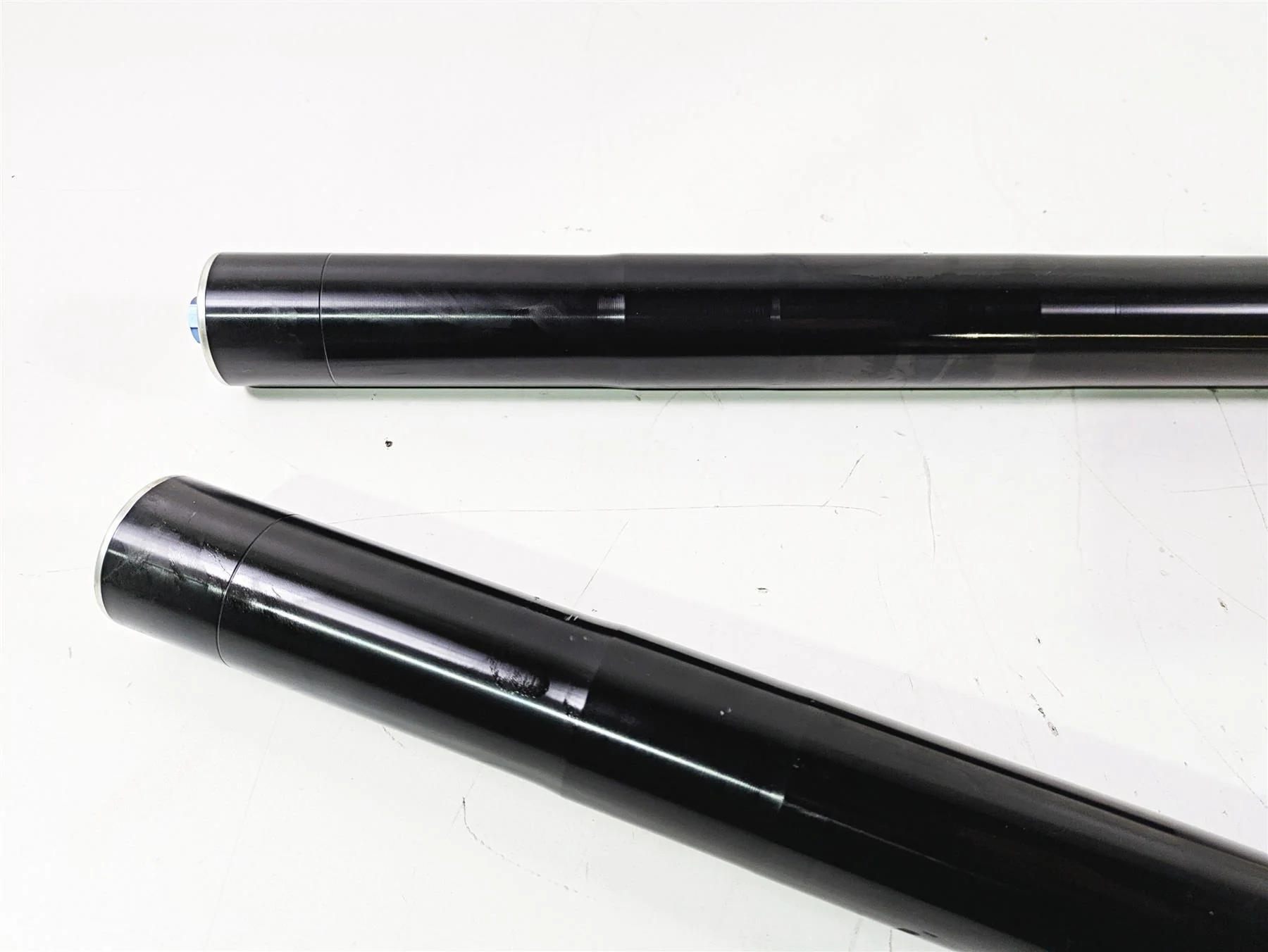 2019 Triumph Speed Triple RS 1050 Black Ohlins Front Fork Leg T2044034 T2044036 - Image 12