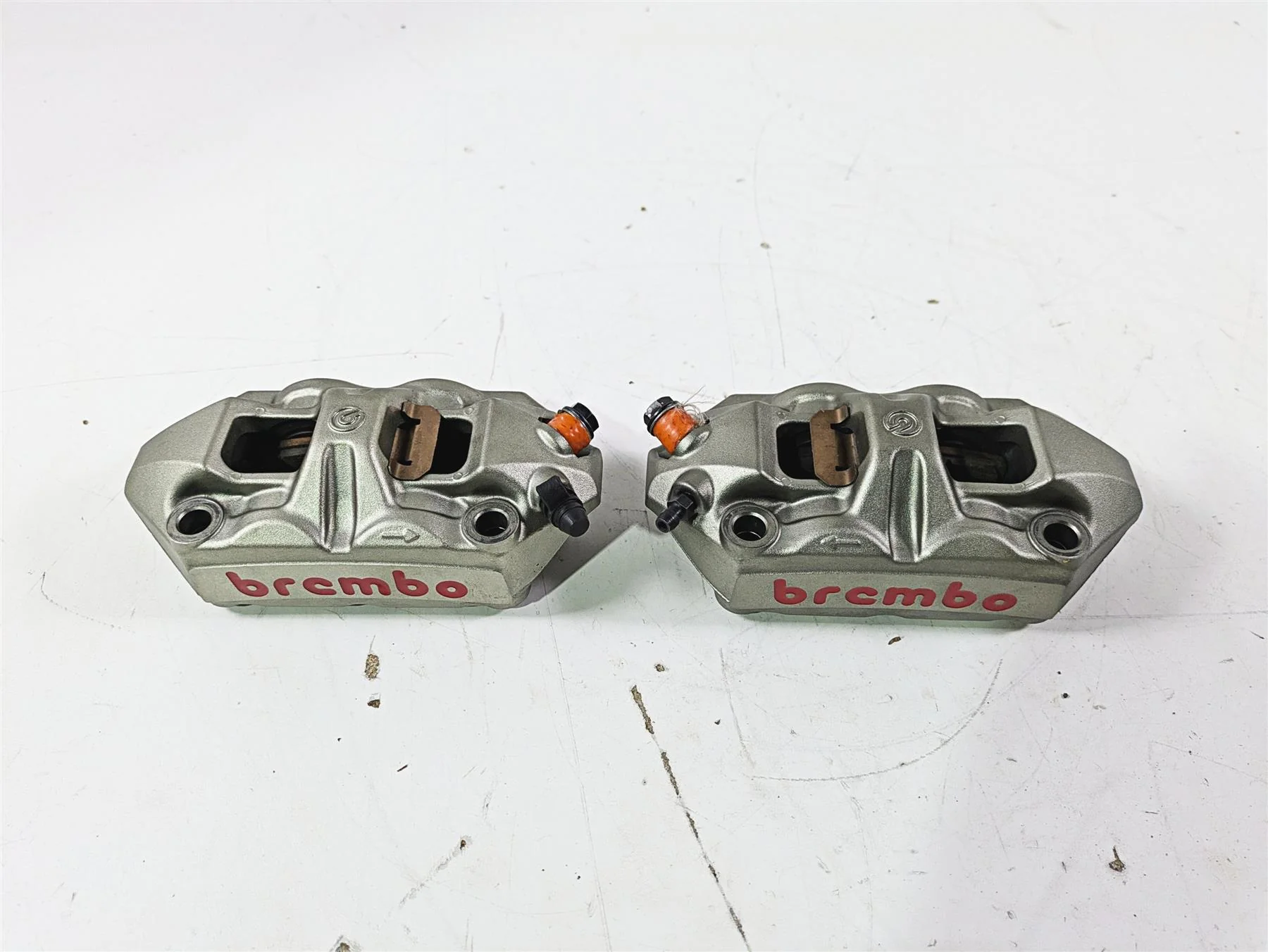 2019 Triumph Speed Triple RS 1050 Brembo M4 Front Brake Calipers 100mm T2023530