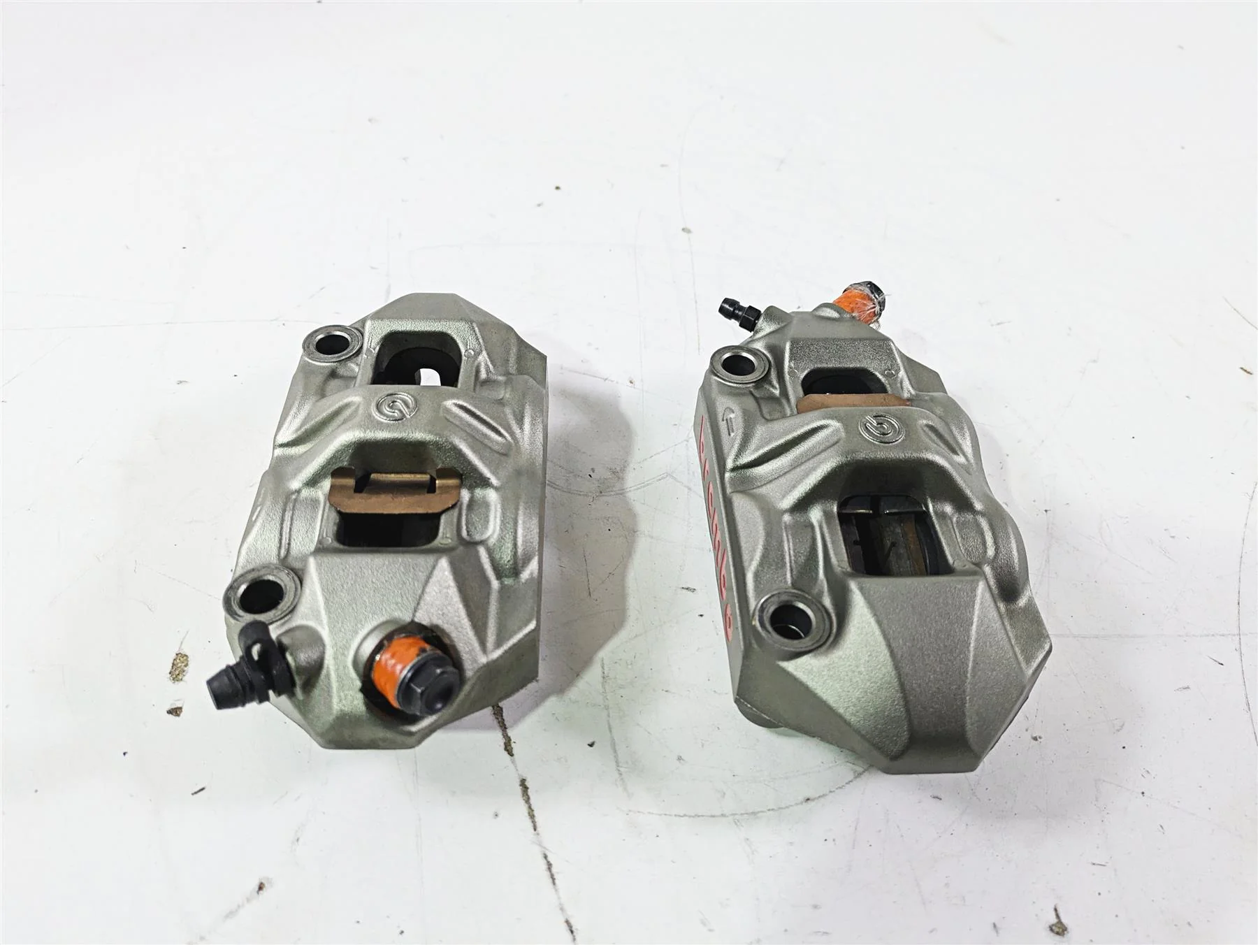 2019 Triumph Speed Triple RS 1050 Brembo M4 Front Brake Calipers 100mm T2023530 - Image 3