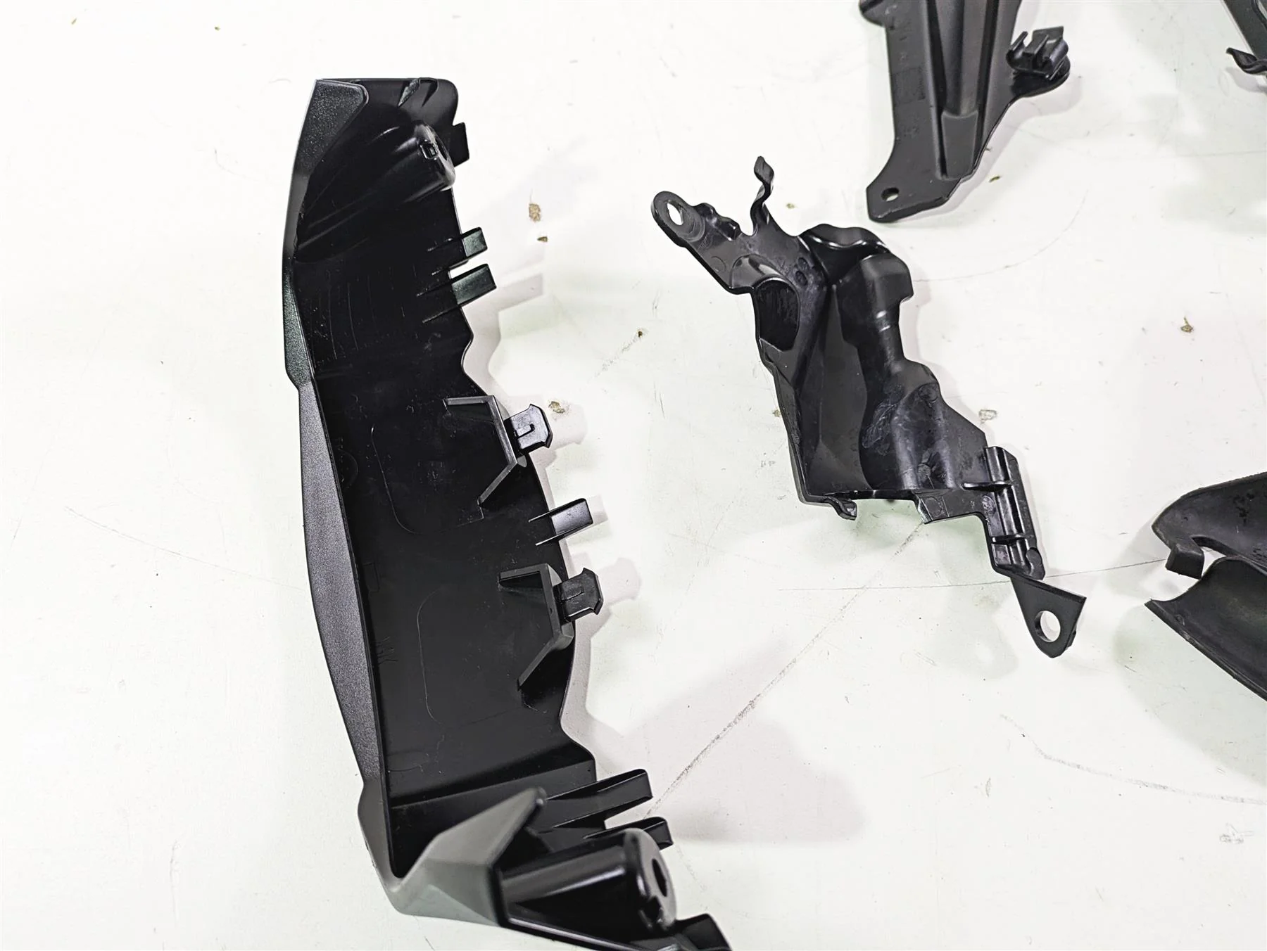 2019 Triumph Speed Triple RS 1050 Chassis Frame Infill Covers Set T2100398 - Image 11