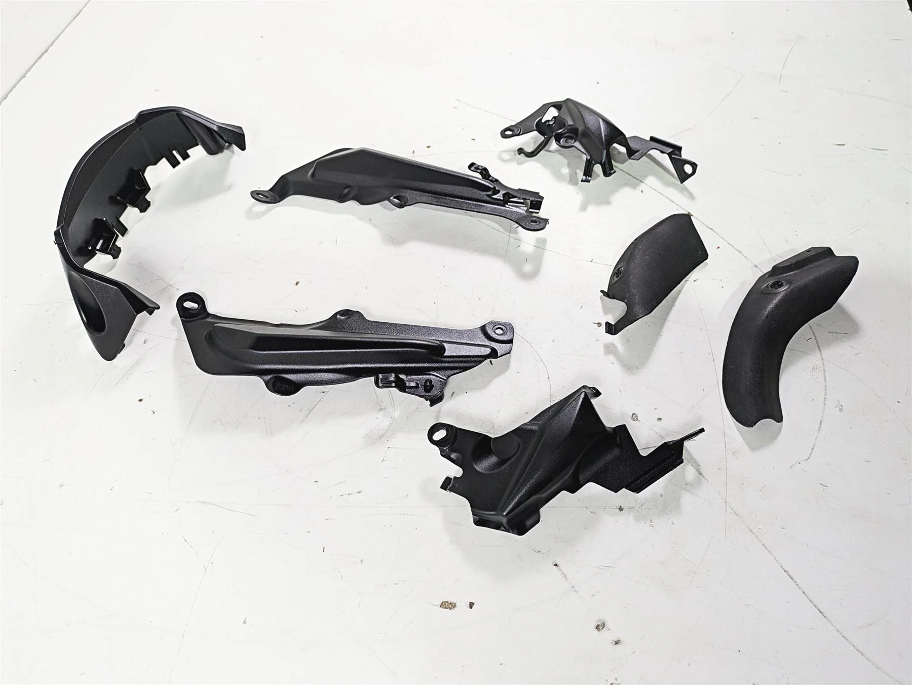 2019 Triumph Speed Triple RS 1050 Chassis Frame Infill Covers Set T2100398 - Image 2
