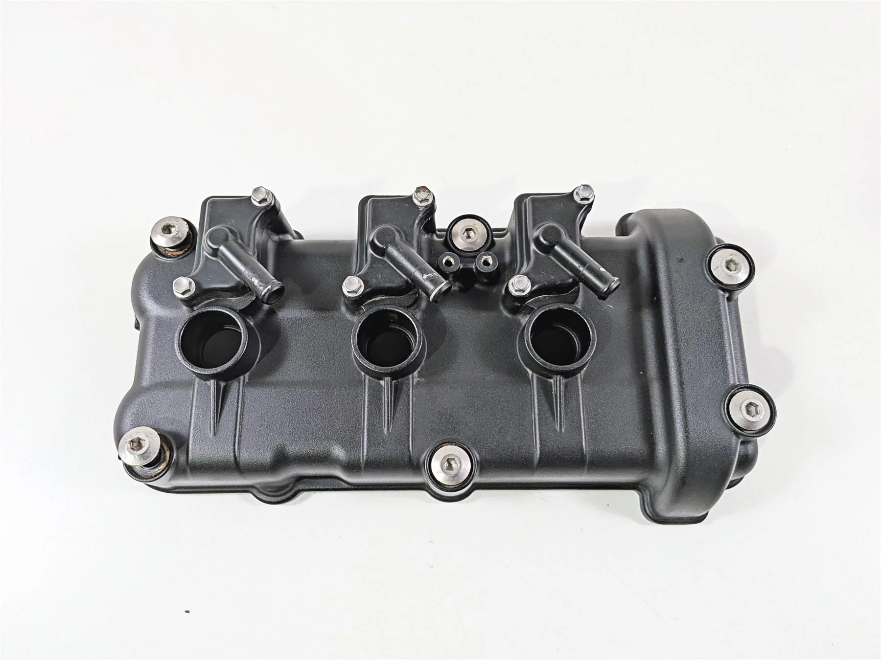 2019 Triumph Speed Triple RS 1050 Cylinderhead Top Valve Cover T1261340 - Image 2