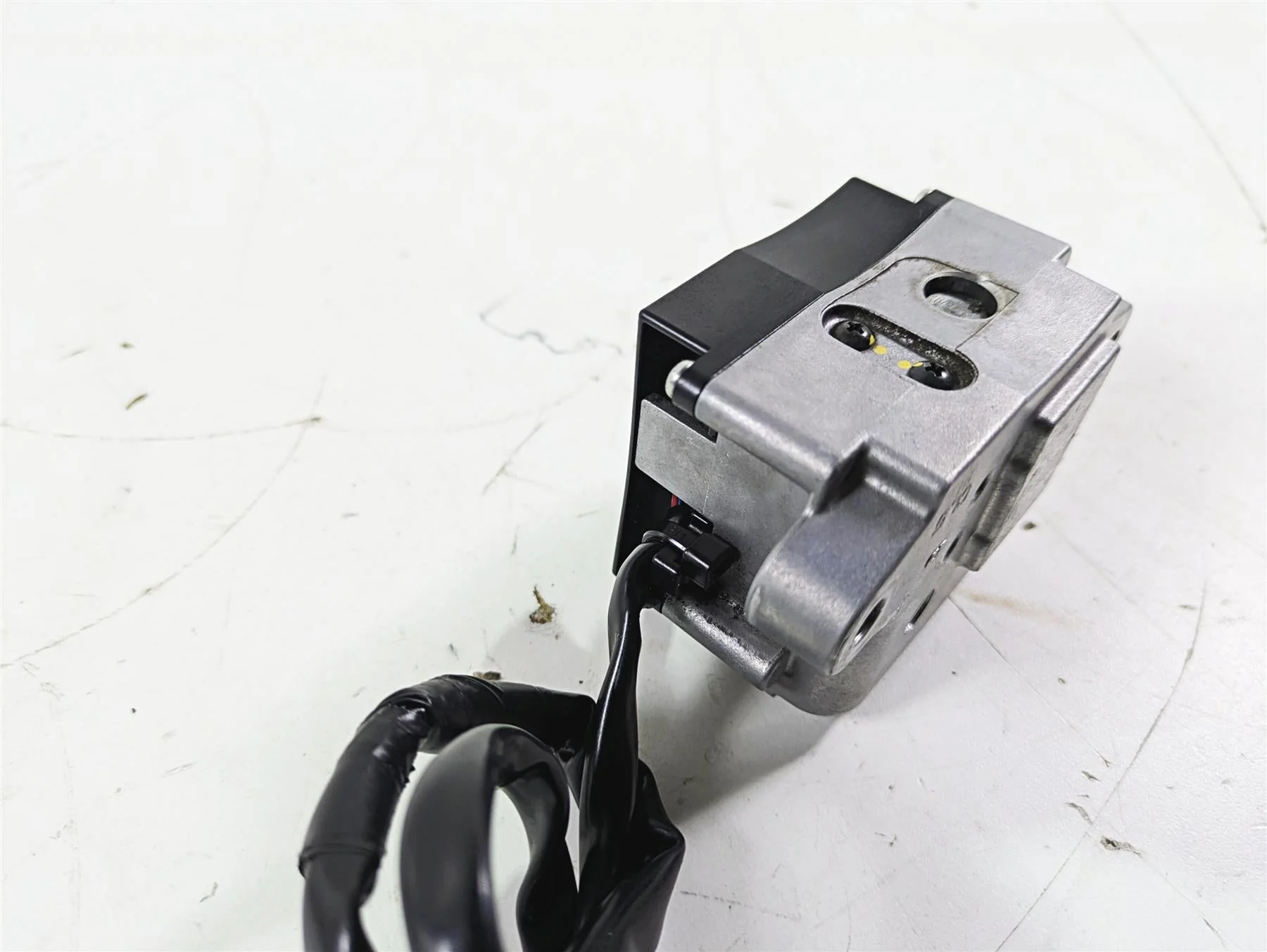 2019 Triumph Speed Triple RS 1050 Electronic Steering Lock Actuator T2502202 - Image 11