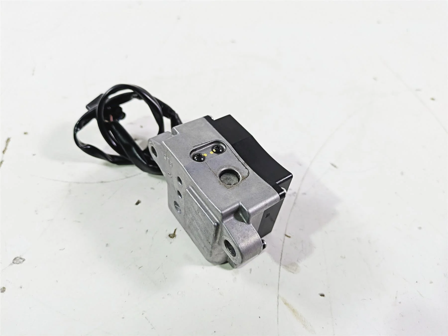 2019 Triumph Speed Triple RS 1050 Electronic Steering Lock Actuator T2502202 - Image 12